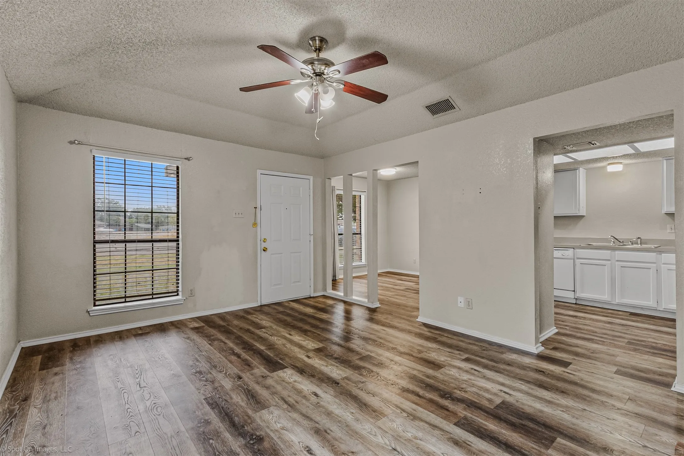 Duplex For Sale in Dallas County , 2705 Stanford Street, Rowlett, Texas 75088, 4 Bedroom, 2 Bathroom, 2 Garage spaces, 0 Sqft, built in 1985, Preowned, mls#21242670, Real Estate Agent in Rowlett, Homes For Sale in Dallas county, Homes For Sale in Rowlett, Realtor in Rowlett Texas, Real Estate Brokerage Independent Realty Texas, Luminita Cordes Realtor