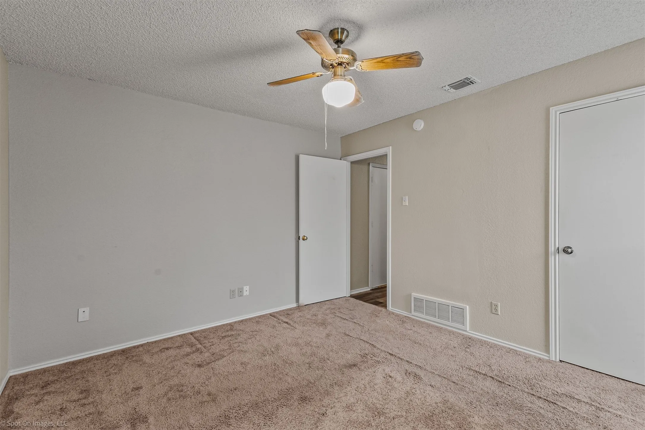 Duplex For Sale in Dallas County , 2705 Stanford Street, Rowlett, Texas 75088, 4 Bedroom, 2 Bathroom, 2 Garage spaces, 0 Sqft, built in 1985, Preowned, mls#21242670, Real Estate Agent in Rowlett, Homes For Sale in Dallas county, Homes For Sale in Rowlett, Realtor in Rowlett Texas, Real Estate Brokerage Independent Realty Texas, Luminita Cordes Realtor