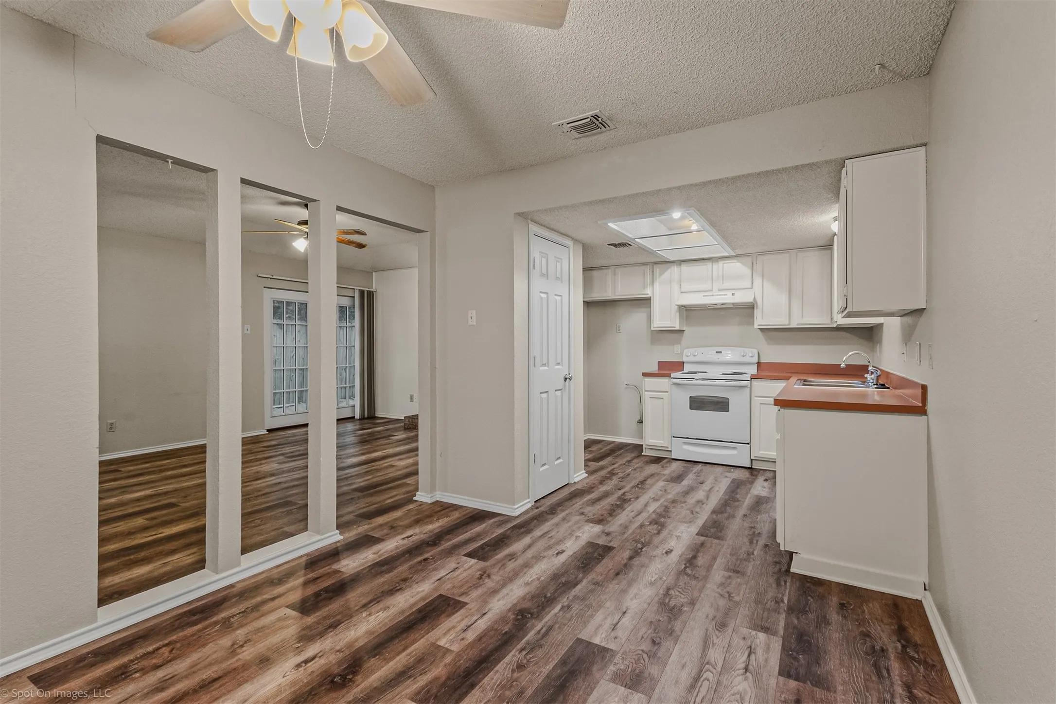 Duplex For Sale in Dallas County , 2705 Stanford Street, Rowlett, Texas 75088, 4 Bedroom, 2 Bathroom, 2 Garage spaces, 0 Sqft, built in 1985, Preowned, mls#21242670, Real Estate Agent in Rowlett, Homes For Sale in Dallas county, Homes For Sale in Rowlett, Realtor in Rowlett Texas, Real Estate Brokerage Independent Realty Texas, Luminita Cordes Realtor