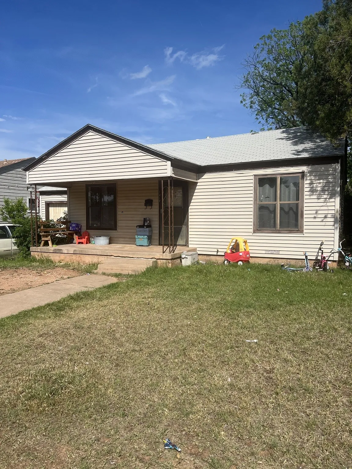 Single Family Residence For Sale in Taylor County , 1217 Park Avenue, Abilene, Texas 79603, 2 Bedroom, 1 Bathroom, 1 Garage spaces, 868 Sqft, built in 1949, mls#21240609, Real Estate Agent in Abilene, Homes For Sale in Taylor county, Homes For Sale in Abilene, Realtor in Abilene Texas, Real Estate Brokerage Independent Realty Texas, Luminita Cordes Realtor