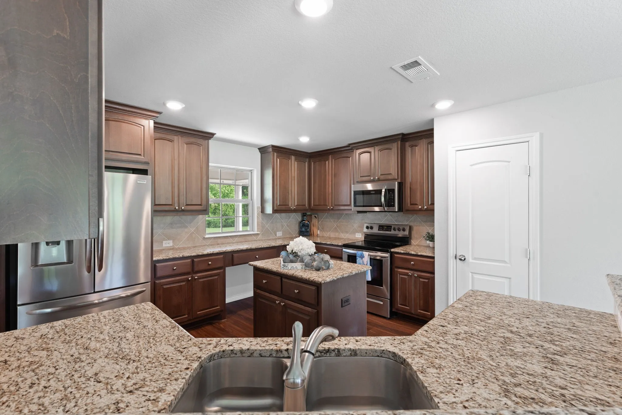 Open concept Kitchen