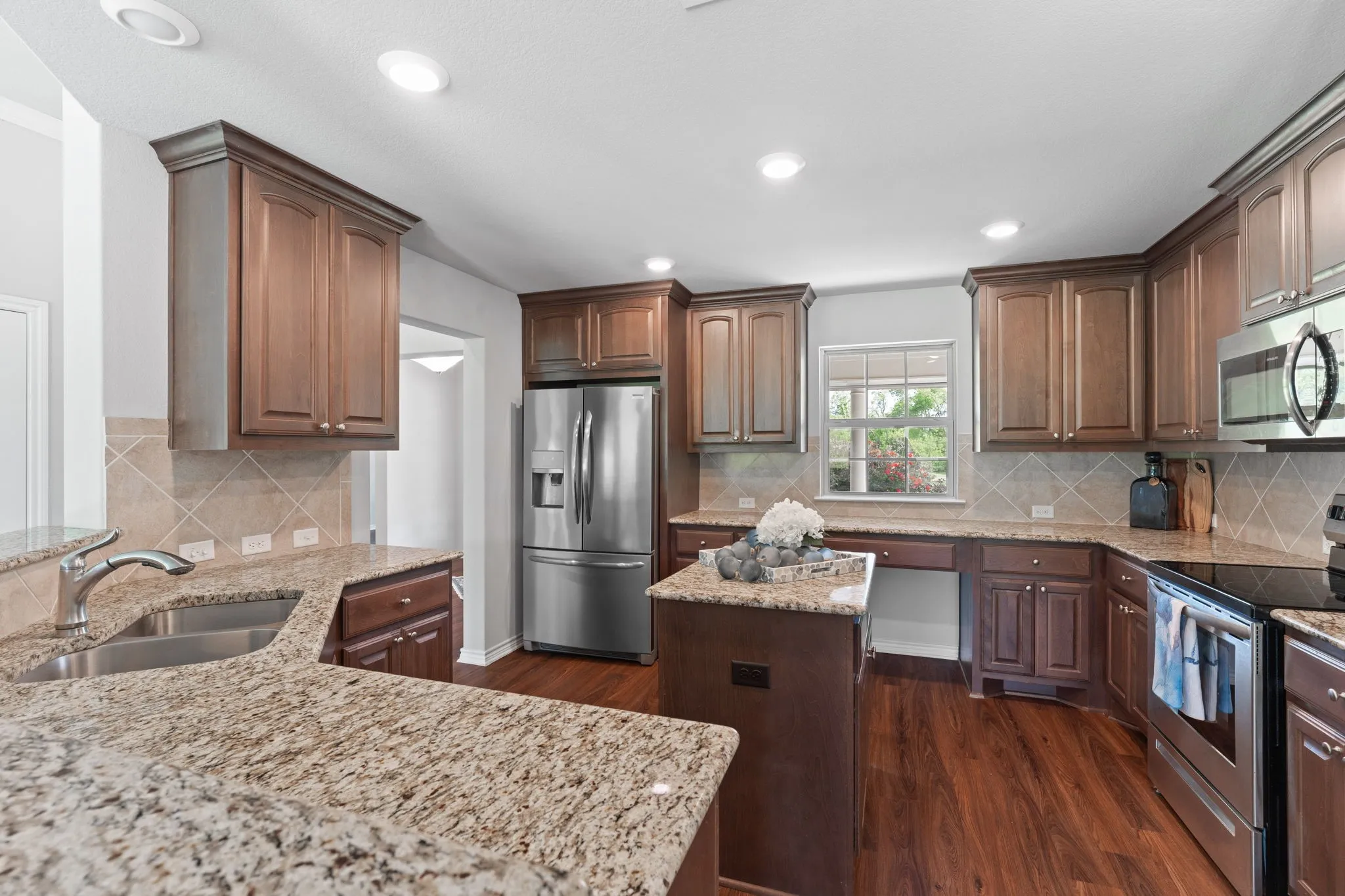Kitchen - with work desk and view of driveway and porch