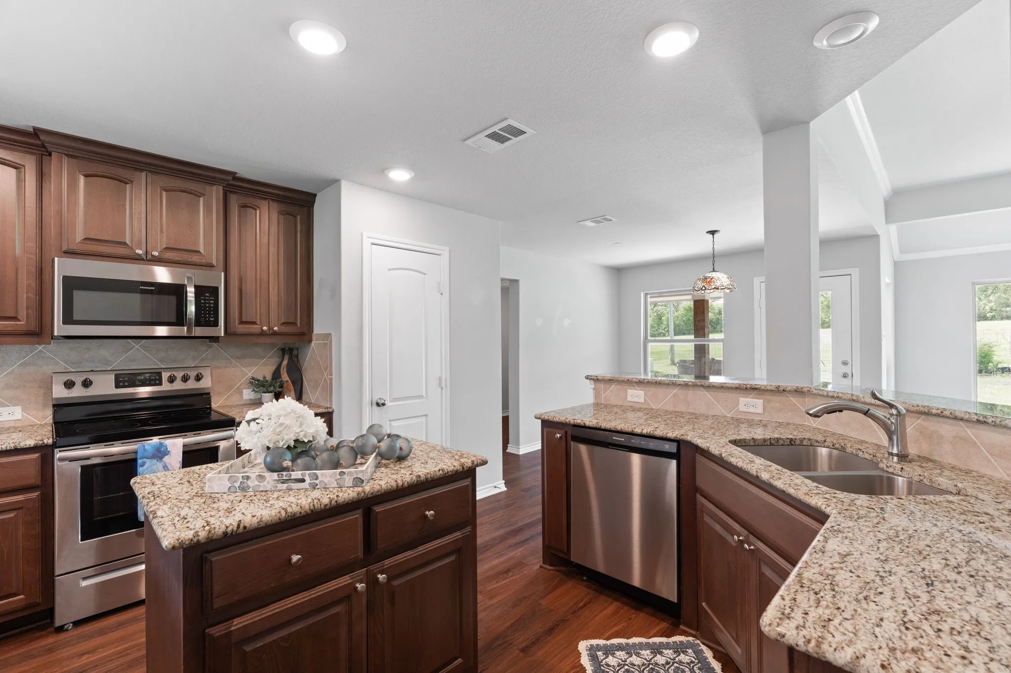 Kitchen with island