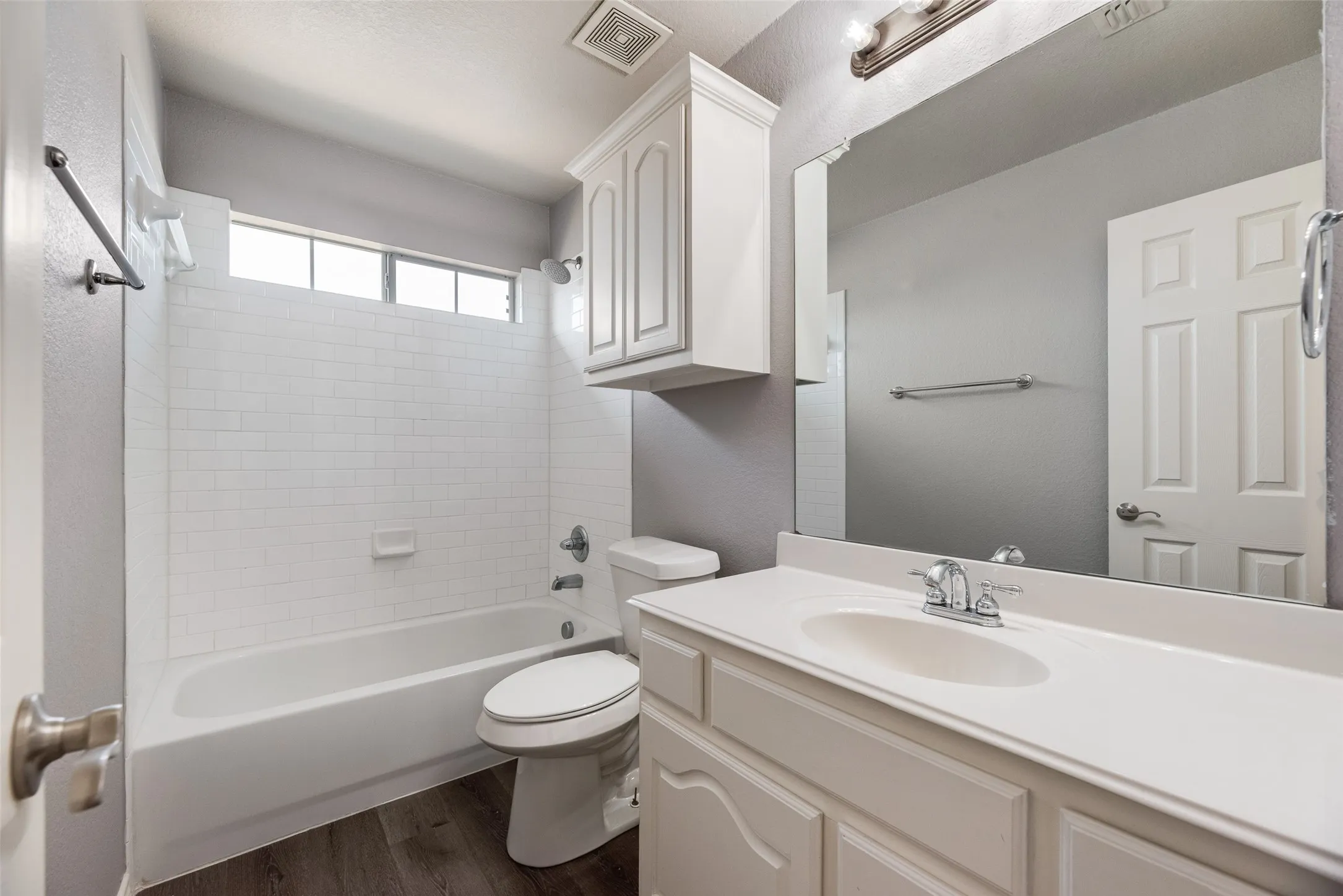 Single Family Residence For Sale in Collin County , 213 Palomino Court, Celina, Texas 75009, 5 Bedrooms, 4 Bathrooms, 3 Garage spaces, 3,402 Sqft, built in 2007, Preowned, Price $560,000, mls#21242829, Real Estate Agent in Celina, Homes For Sale in Collin county, Homes For Sale in Celina, Realtor in Celina Texas, Real Estate Brokerage Independent Realty Texas, Luminita Cordes Realtor