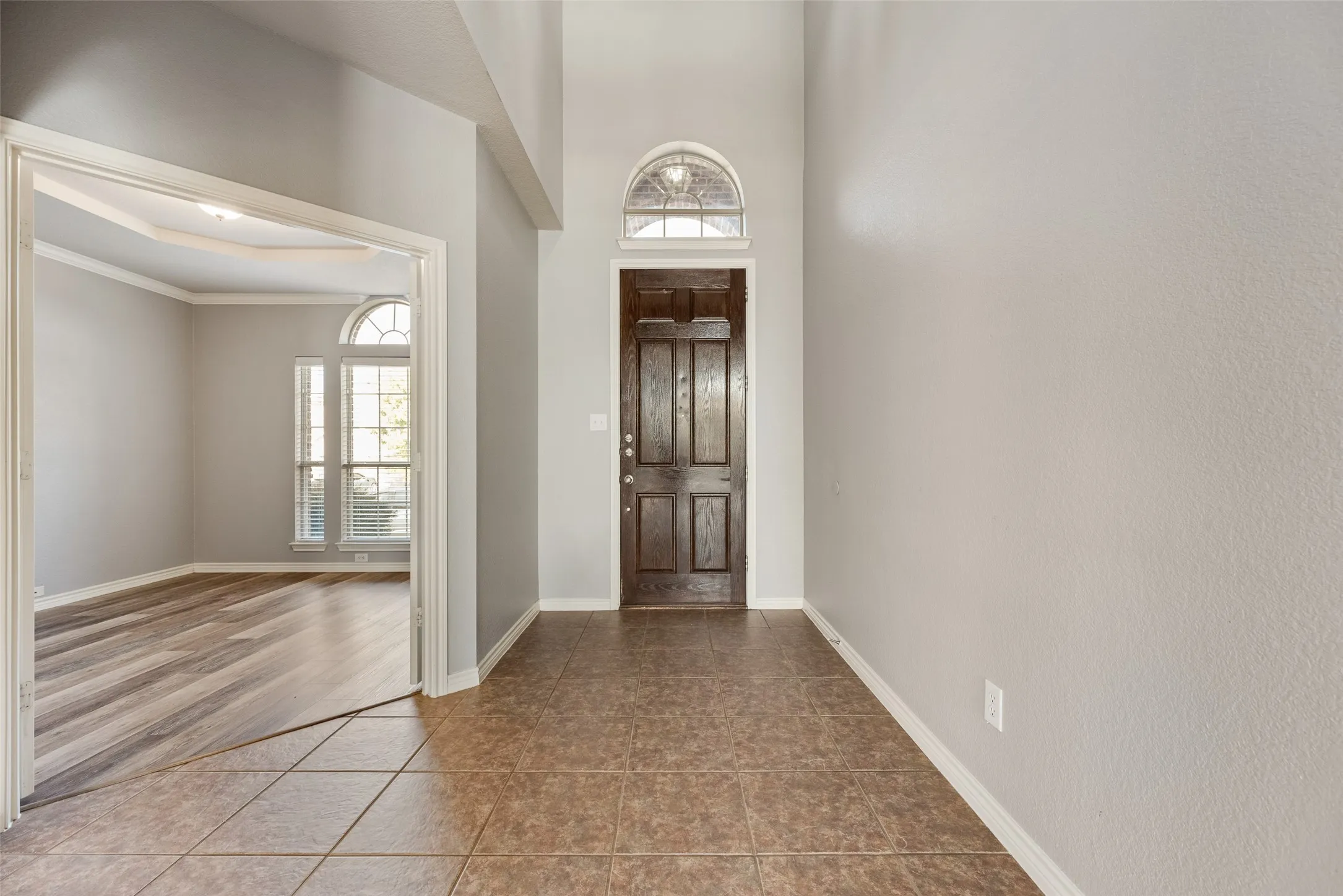 Single Family Residence For Sale in Collin County , 213 Palomino Court, Celina, Texas 75009, 5 Bedrooms, 4 Bathrooms, 3 Garage spaces, 3,402 Sqft, built in 2007, Preowned, Price $560,000, mls#21242829, Real Estate Agent in Celina, Homes For Sale in Collin county, Homes For Sale in Celina, Realtor in Celina Texas, Real Estate Brokerage Independent Realty Texas, Luminita Cordes Realtor