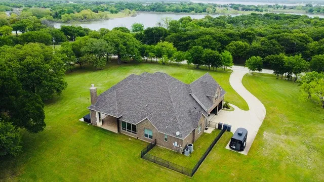 Proximity to Lake Lewisville