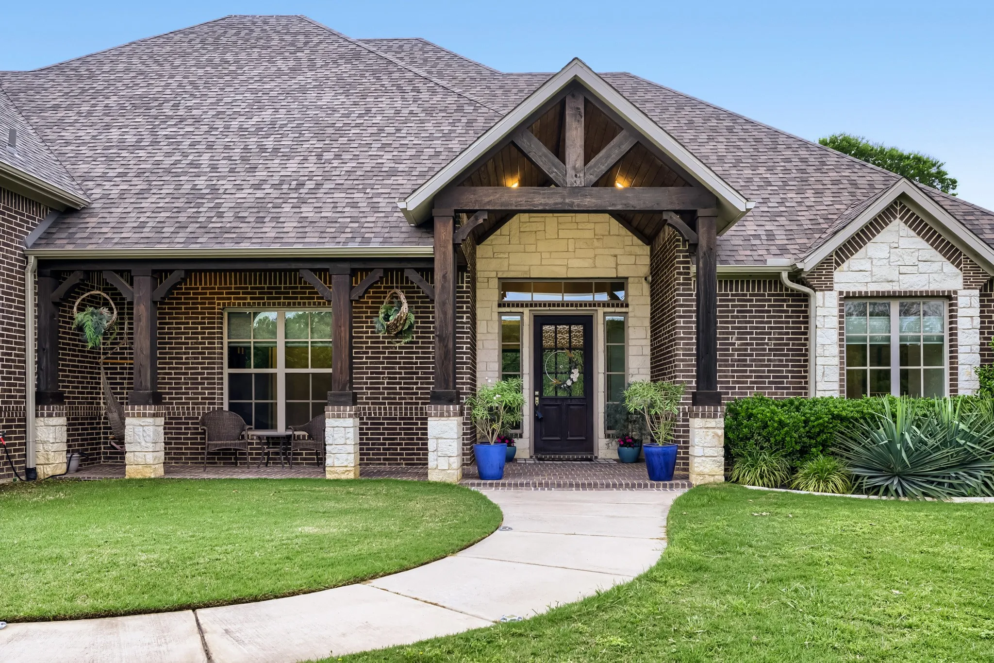 Single Family Residence For Sale in Denton County , 3797 Kayewood Drive, Little Elm, Texas 75068, 4 Bedroom, 5 Bathroom, 3 Garage spaces, 3,985 Sqft, built in 2017, Preowned, mls#21238371, Real Estate Agent in Little Elm, Homes For Sale in Denton county, Homes For Sale in Little Elm, Realtor in Little Elm Texas, Real Estate Brokerage Independent Realty Texas, Luminita Cordes Realtor