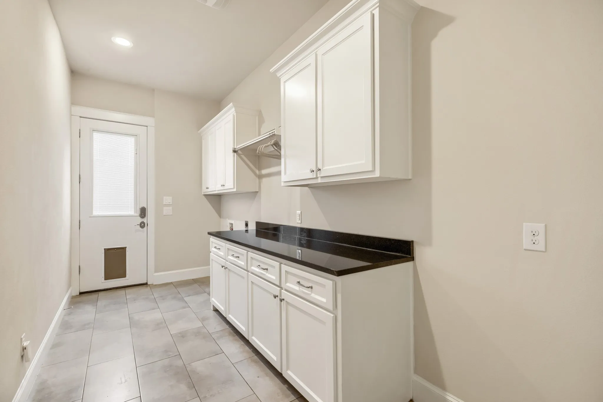 Single Family Residence For Sale in Denton County , 3797 Kayewood Drive, Little Elm, Texas 75068, 4 Bedroom, 5 Bathroom, 3 Garage spaces, 3,985 Sqft, built in 2017, Preowned, mls#21238371, Real Estate Agent in Little Elm, Homes For Sale in Denton county, Homes For Sale in Little Elm, Realtor in Little Elm Texas, Real Estate Brokerage Independent Realty Texas, Luminita Cordes Realtor