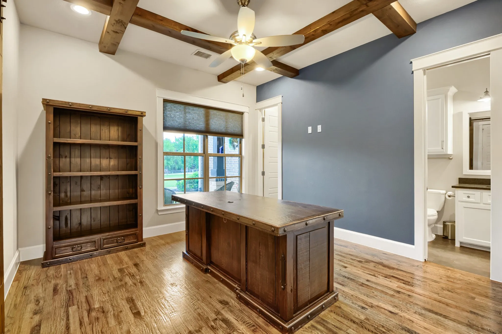 Single Family Residence For Sale in Denton County , 3797 Kayewood Drive, Little Elm, Texas 75068, 4 Bedroom, 5 Bathroom, 3 Garage spaces, 3,985 Sqft, built in 2017, Preowned, mls#21238371, Real Estate Agent in Little Elm, Homes For Sale in Denton county, Homes For Sale in Little Elm, Realtor in Little Elm Texas, Real Estate Brokerage Independent Realty Texas, Luminita Cordes Realtor