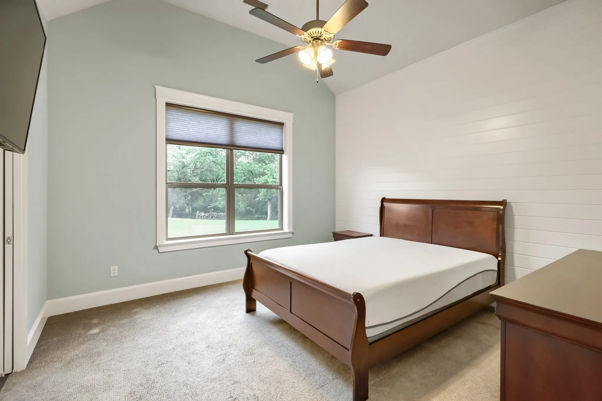 Single Family Residence For Sale in Denton County , 3797 Kayewood Drive, Little Elm, Texas 75068, 4 Bedroom, 5 Bathroom, 3 Garage spaces, 3,985 Sqft, built in 2017, Preowned, mls#21238371, Real Estate Agent in Little Elm, Homes For Sale in Denton county, Homes For Sale in Little Elm, Realtor in Little Elm Texas, Real Estate Brokerage Independent Realty Texas, Luminita Cordes Realtor
