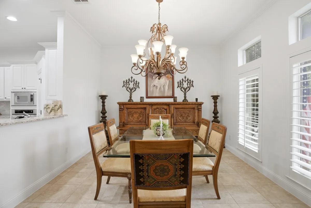 Townhouse For Sale in Tarrant County , 5026 Pershing Avenue, Fort Worth, Texas 76107, 2 Bedroom, 3 Bathroom, 1 Garage spaces, 2,320 Sqft, built in 2011, Preowned, mls#21242581, Real Estate Agent in Fort Worth, Homes For Sale in Tarrant county, Homes For Sale in Fort Worth, Realtor in Fort Worth Texas, Real Estate Brokerage Independent Realty Texas, Luminita Cordes Realtor