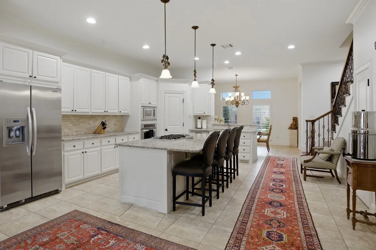 Townhouse For Sale in Tarrant County , 5026 Pershing Avenue, Fort Worth, Texas 76107, 2 Bedroom, 3 Bathroom, 1 Garage spaces, 2,320 Sqft, built in 2011, Preowned, mls#21242581, Real Estate Agent in Fort Worth, Homes For Sale in Tarrant county, Homes For Sale in Fort Worth, Realtor in Fort Worth Texas, Real Estate Brokerage Independent Realty Texas, Luminita Cordes Realtor