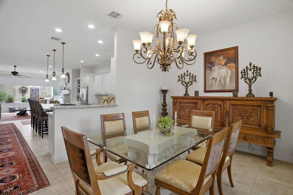 Townhouse For Sale in Tarrant County , 5026 Pershing Avenue, Fort Worth, Texas 76107, 2 Bedroom, 3 Bathroom, 1 Garage spaces, 2,320 Sqft, built in 2011, Preowned, mls#21242581, Real Estate Agent in Fort Worth, Homes For Sale in Tarrant county, Homes For Sale in Fort Worth, Realtor in Fort Worth Texas, Real Estate Brokerage Independent Realty Texas, Luminita Cordes Realtor