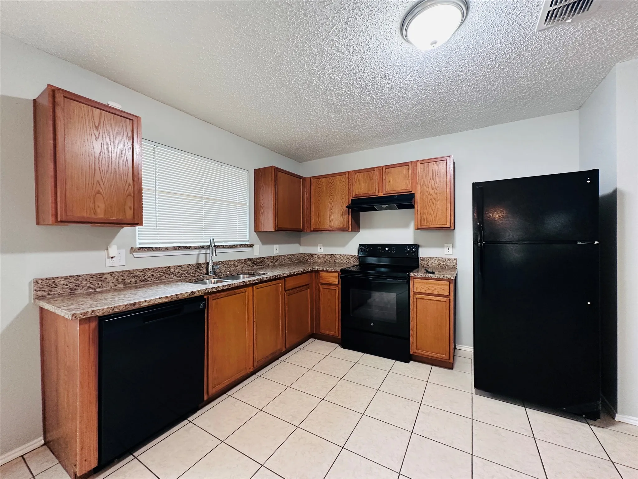 Single Family Residence For Sale in Dallas County , 2463 Marimont Lane, Lancaster, Texas 75134, 3 Bedroom, 2 Bathroom, 2 Garage spaces, 1,660 Sqft, built in 2001, mls#21242861, Real Estate Agent in Lancaster, Homes For Sale in Dallas county, Homes For Sale in Lancaster, Realtor in Lancaster Texas, Real Estate Brokerage Independent Realty Texas, Luminita Cordes Realtor