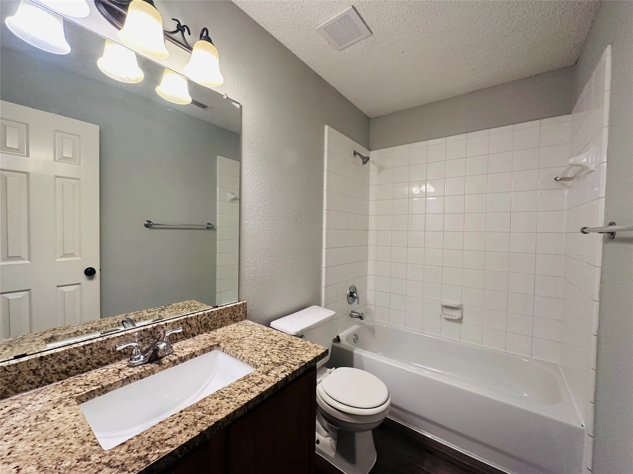 Single Family Residence For Sale in Dallas County , 2463 Marimont Lane, Lancaster, Texas 75134, 3 Bedroom, 2 Bathroom, 2 Garage spaces, 1,660 Sqft, built in 2001, mls#21242861, Real Estate Agent in Lancaster, Homes For Sale in Dallas county, Homes For Sale in Lancaster, Realtor in Lancaster Texas, Real Estate Brokerage Independent Realty Texas, Luminita Cordes Realtor