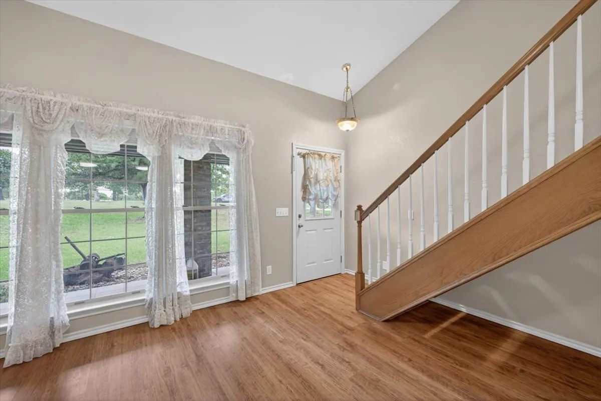 Single Family Residence For Sale in Johnson County , 4609 Slayton Road, Cleburne, Texas 76031, 3 Bedroom, 2 Bathroom, 2 Garage spaces, 2,451 Sqft, built in 1993, mls#21242357, Real Estate Agent in Cleburne, Homes For Sale in Johnson county, Homes For Sale in Cleburne, Realtor in Cleburne Texas, Real Estate Brokerage Independent Realty Texas, Luminita Cordes Realtor