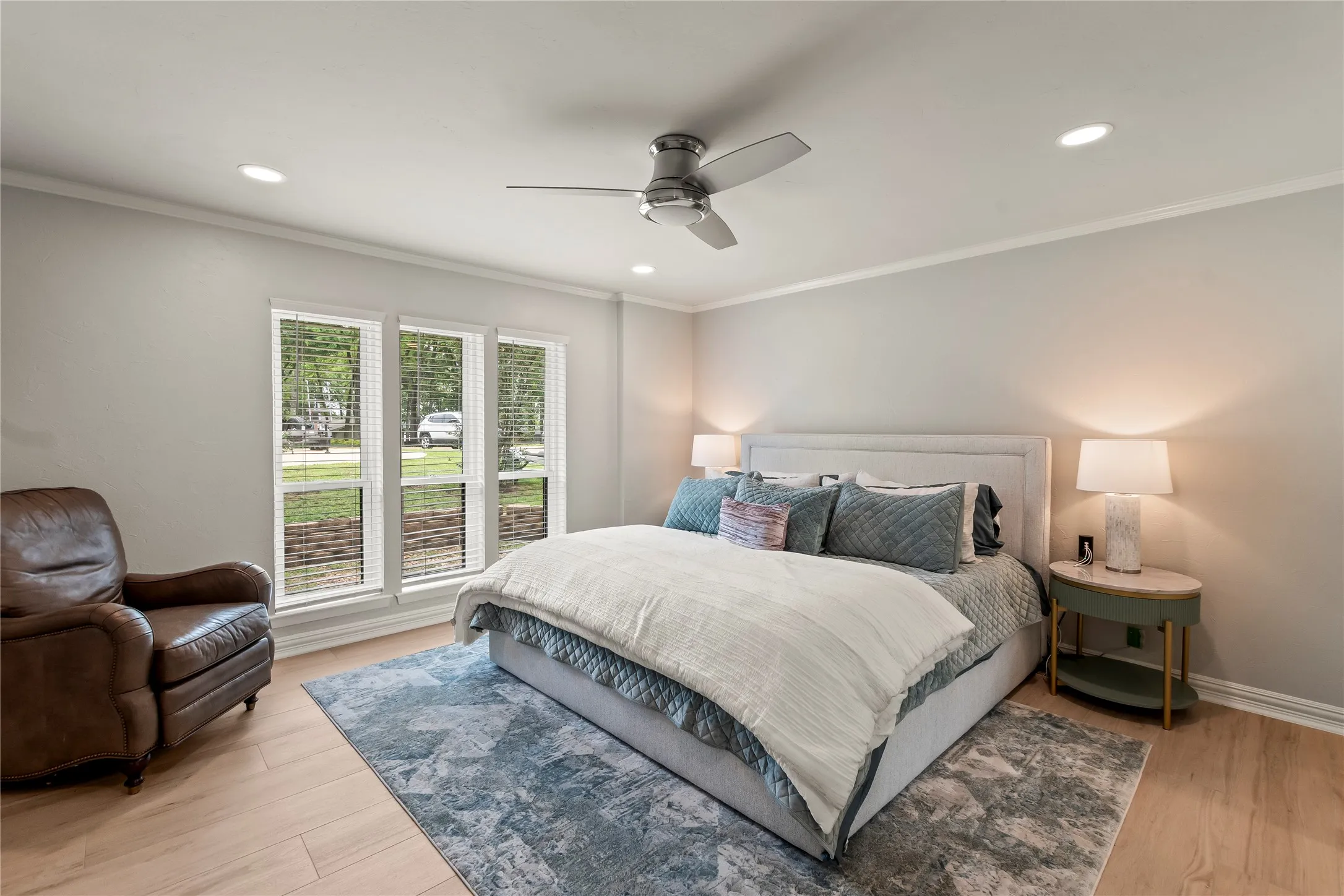 Single Family Residence For Sale in Henderson County , 158 Deer Island Road, Mabank, Texas 75156, 3 Bedroom, 2 Bathroom, Garage spaces, 1,735 Sqft, built in 1979, Preowned, mls#21240742, Real Estate Agent in Mabank, Homes For Sale in Henderson county, Homes For Sale in Mabank, Realtor in Mabank Texas, Real Estate Brokerage Independent Realty Texas, Luminita Cordes Realtor