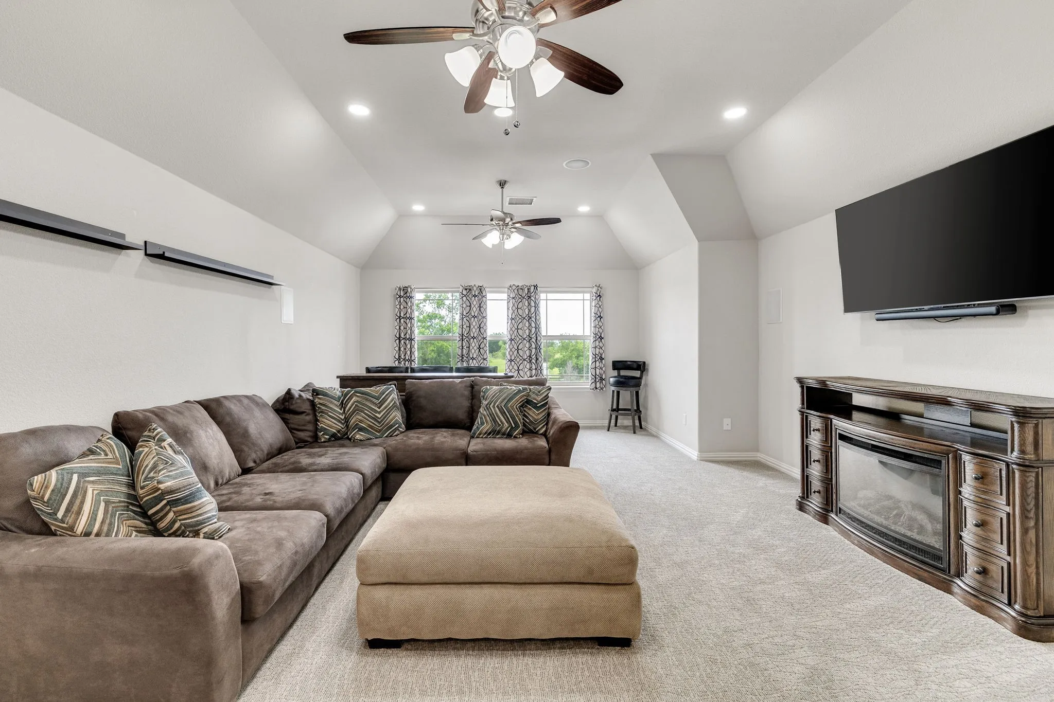 Single Family Residence For Sale in Denton County , 1449 Flanagan Farm Drive, Northlake, Texas 76226, 4 Bedroom, 5 Bathroom, 3 Garage spaces, 3,641 Sqft, built in 2017, Preowned, mls#21243319, Real Estate Agent in Northlake, Homes For Sale in Denton county, Homes For Sale in Northlake, Realtor in Northlake Texas, Real Estate Brokerage Independent Realty Texas, Luminita Cordes Realtor