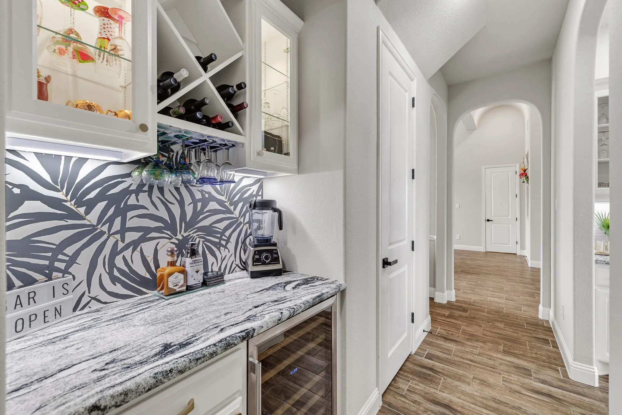 Single Family Residence For Sale in Denton County , 1449 Flanagan Farm Drive, Northlake, Texas 76226, 4 Bedroom, 5 Bathroom, 3 Garage spaces, 3,641 Sqft, built in 2017, Preowned, mls#21243319, Real Estate Agent in Northlake, Homes For Sale in Denton county, Homes For Sale in Northlake, Realtor in Northlake Texas, Real Estate Brokerage Independent Realty Texas, Luminita Cordes Realtor