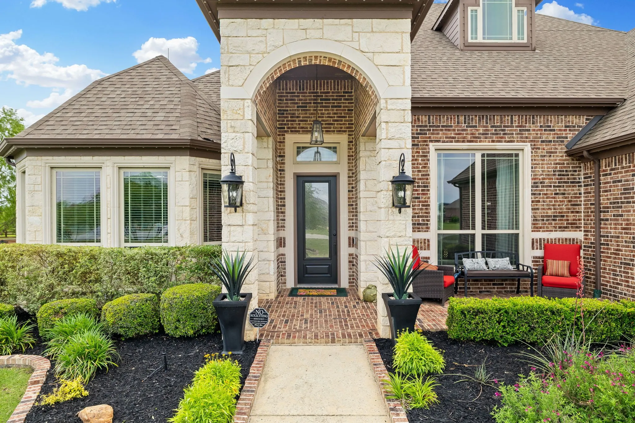 Single Family Residence For Sale in Denton County , 1449 Flanagan Farm Drive, Northlake, Texas 76226, 4 Bedroom, 5 Bathroom, 3 Garage spaces, 3,641 Sqft, built in 2017, Preowned, mls#21243319, Real Estate Agent in Northlake, Homes For Sale in Denton county, Homes For Sale in Northlake, Realtor in Northlake Texas, Real Estate Brokerage Independent Realty Texas, Luminita Cordes Realtor