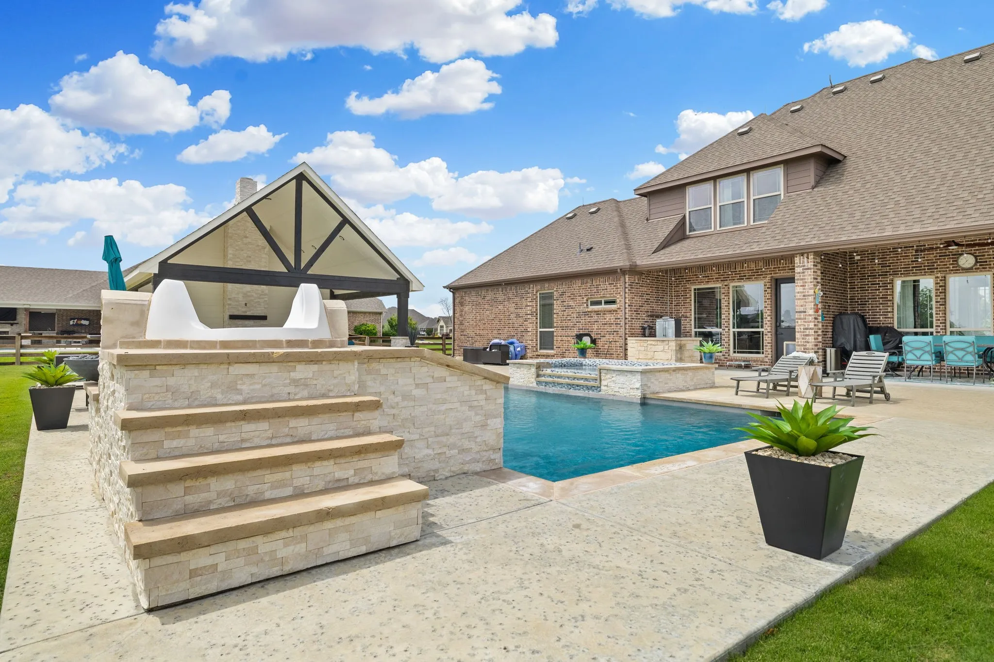 Single Family Residence For Sale in Denton County , 1449 Flanagan Farm Drive, Northlake, Texas 76226, 4 Bedroom, 5 Bathroom, 3 Garage spaces, 3,641 Sqft, built in 2017, Preowned, mls#21243319, Real Estate Agent in Northlake, Homes For Sale in Denton county, Homes For Sale in Northlake, Realtor in Northlake Texas, Real Estate Brokerage Independent Realty Texas, Luminita Cordes Realtor