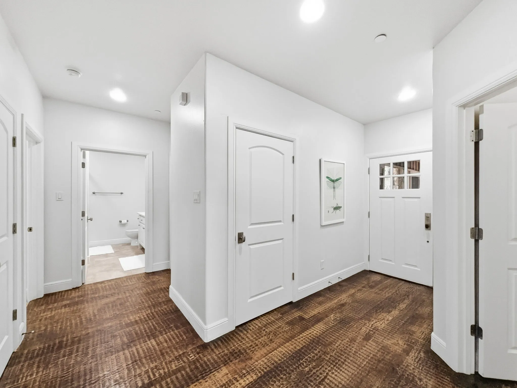 Condominium For Sale in Palo Pinto County , 2033 Harbor Way 104, Graford, Texas 76449, 3 Bedroom, 3 Bathroom, 1 Garage spaces, 2,088 Sqft, built in 2008, Preowned, mls#21242020, Real Estate Agent in Graford, Homes For Sale in Palo Pinto county, Homes For Sale in Graford, Realtor in Graford Texas, Real Estate Brokerage Independent Realty Texas, Luminita Cordes Realtor