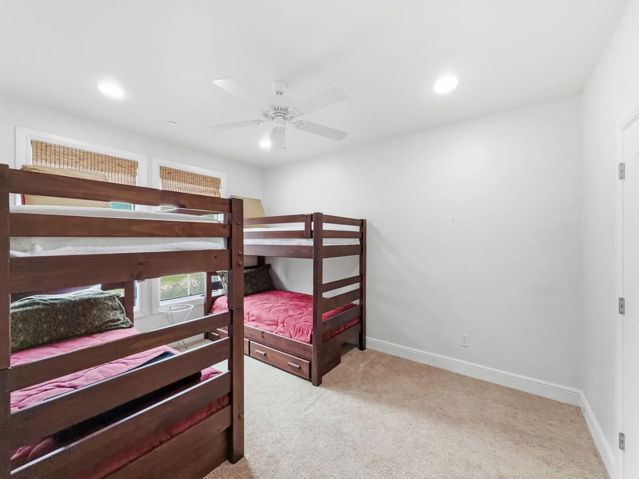 Condominium For Sale in Palo Pinto County , 2033 Harbor Way 104, Graford, Texas 76449, 3 Bedroom, 3 Bathroom, 1 Garage spaces, 2,088 Sqft, built in 2008, Preowned, mls#21242020, Real Estate Agent in Graford, Homes For Sale in Palo Pinto county, Homes For Sale in Graford, Realtor in Graford Texas, Real Estate Brokerage Independent Realty Texas, Luminita Cordes Realtor