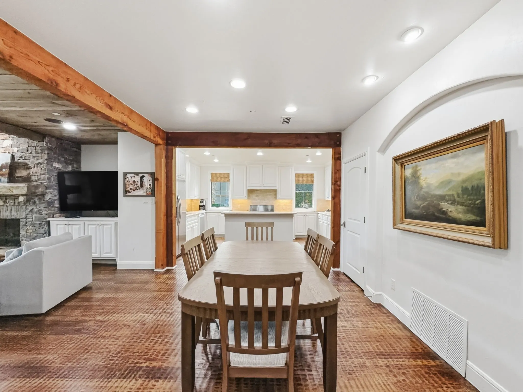 Condominium For Sale in Palo Pinto County , 2033 Harbor Way 104, Graford, Texas 76449, 3 Bedroom, 3 Bathroom, 1 Garage spaces, 2,088 Sqft, built in 2008, Preowned, mls#21242020, Real Estate Agent in Graford, Homes For Sale in Palo Pinto county, Homes For Sale in Graford, Realtor in Graford Texas, Real Estate Brokerage Independent Realty Texas, Luminita Cordes Realtor