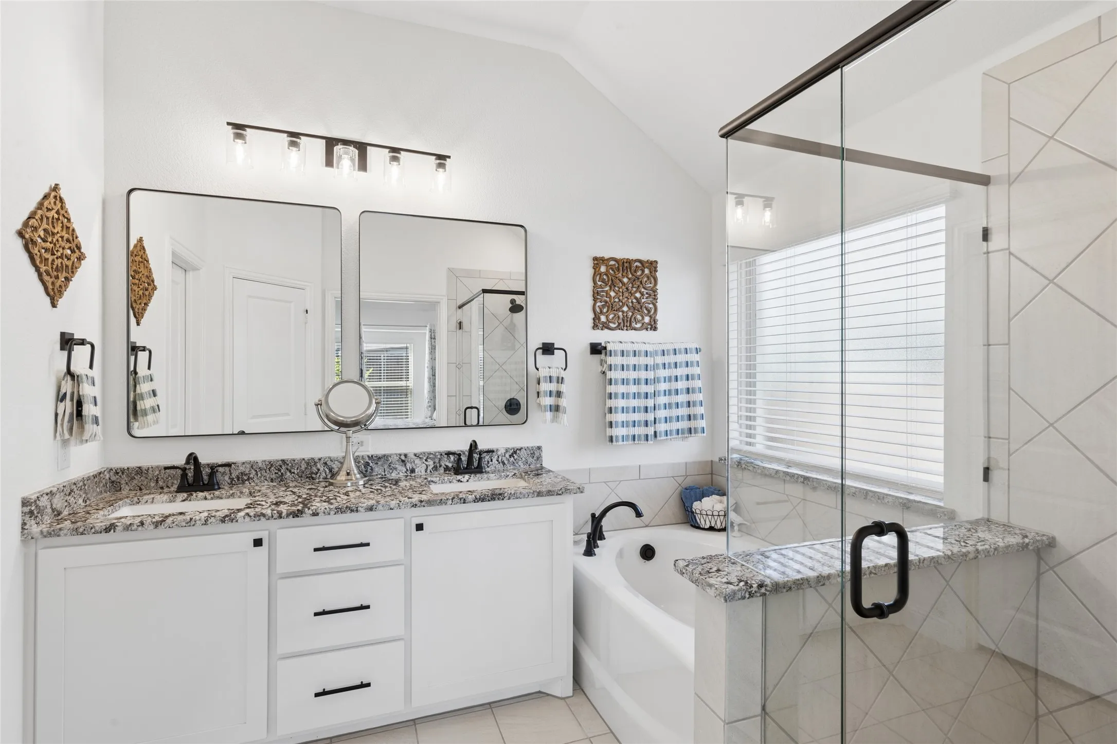 Single Family Residence For Sale in Tarrant County , 9156 Rock Nettle Drive, Fort Worth, Texas 76131, 4 Bedroom, 3 Bathroom, 2 Garage spaces, 2,371 Sqft, built in 2024, mls#21242577, Real Estate Agent in Fort Worth, Homes For Sale in Tarrant county, Homes For Sale in Fort Worth, Realtor in Fort Worth Texas, Real Estate Brokerage Independent Realty Texas, Luminita Cordes Realtor