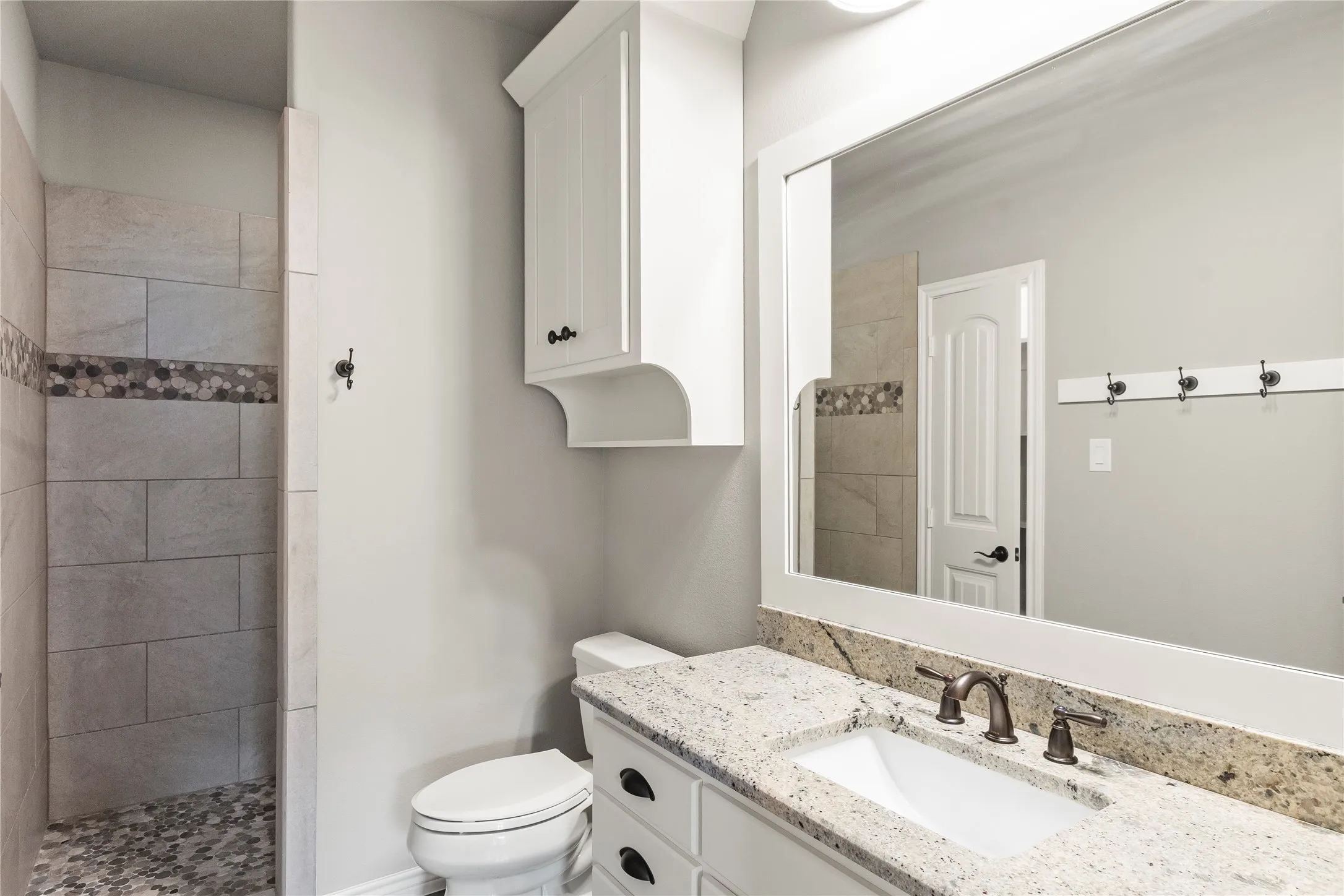 Ensuite Bath for upstairs bedroom 2