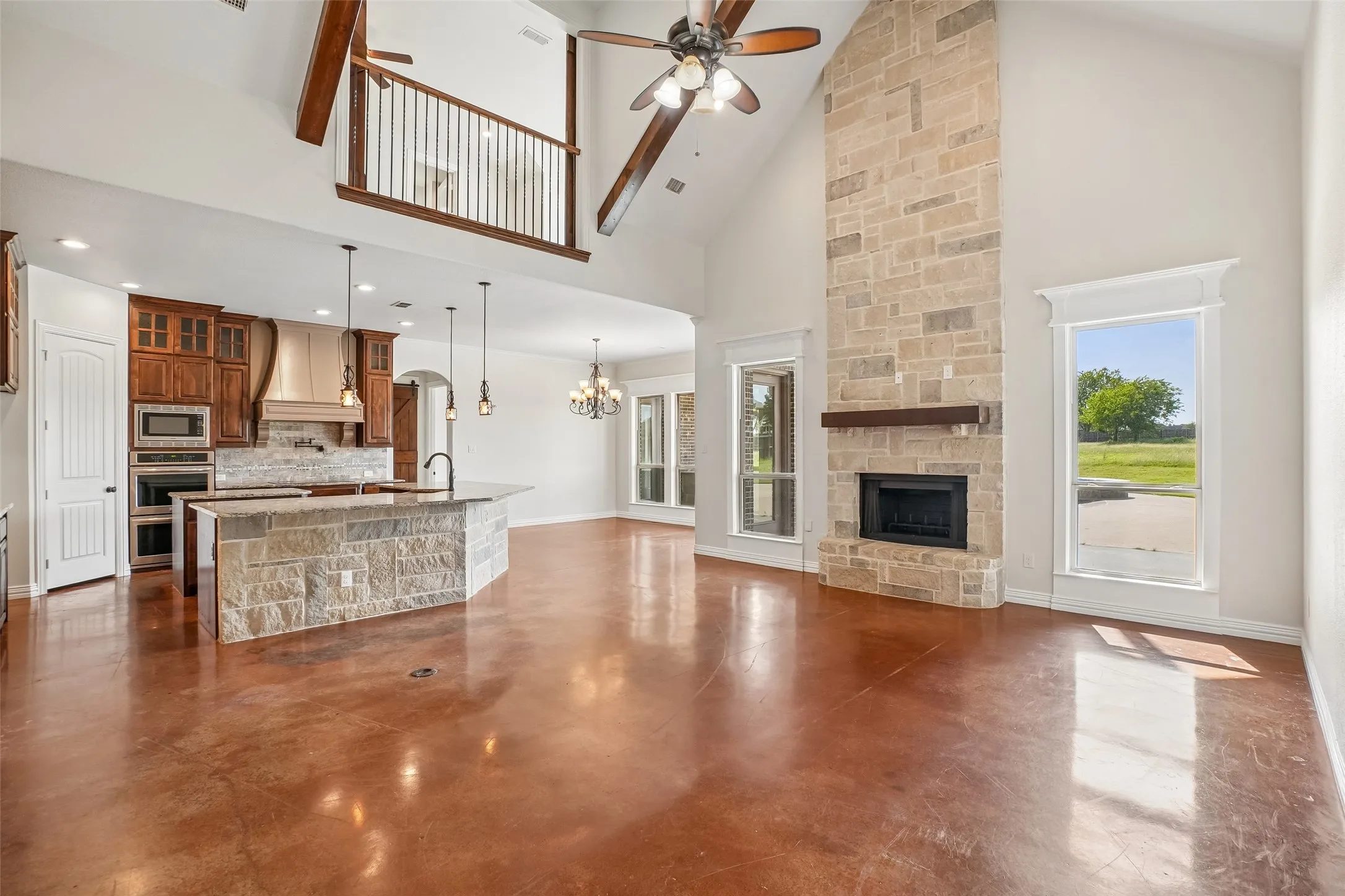 Single Family Residence For Sale in Ellis County , 6411 Caliche Circle, Midlothian, Texas 76065, 4 Bedroom, 4 Bathroom, 3 Garage spaces, 3,278 Sqft, built in 2017, mls#21228545, Real Estate Agent in Midlothian, Homes For Sale in Ellis county, Homes For Sale in Midlothian, Realtor in Midlothian Texas, Real Estate Brokerage Independent Realty Texas, Luminita Cordes Realtor