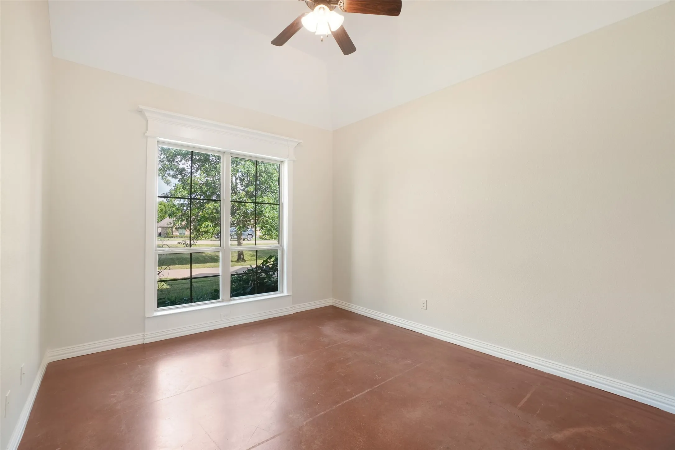 Single Family Residence For Sale in Ellis County , 6411 Caliche Circle, Midlothian, Texas 76065, 4 Bedroom, 4 Bathroom, 3 Garage spaces, 3,278 Sqft, built in 2017, mls#21228545, Real Estate Agent in Midlothian, Homes For Sale in Ellis county, Homes For Sale in Midlothian, Realtor in Midlothian Texas, Real Estate Brokerage Independent Realty Texas, Luminita Cordes Realtor