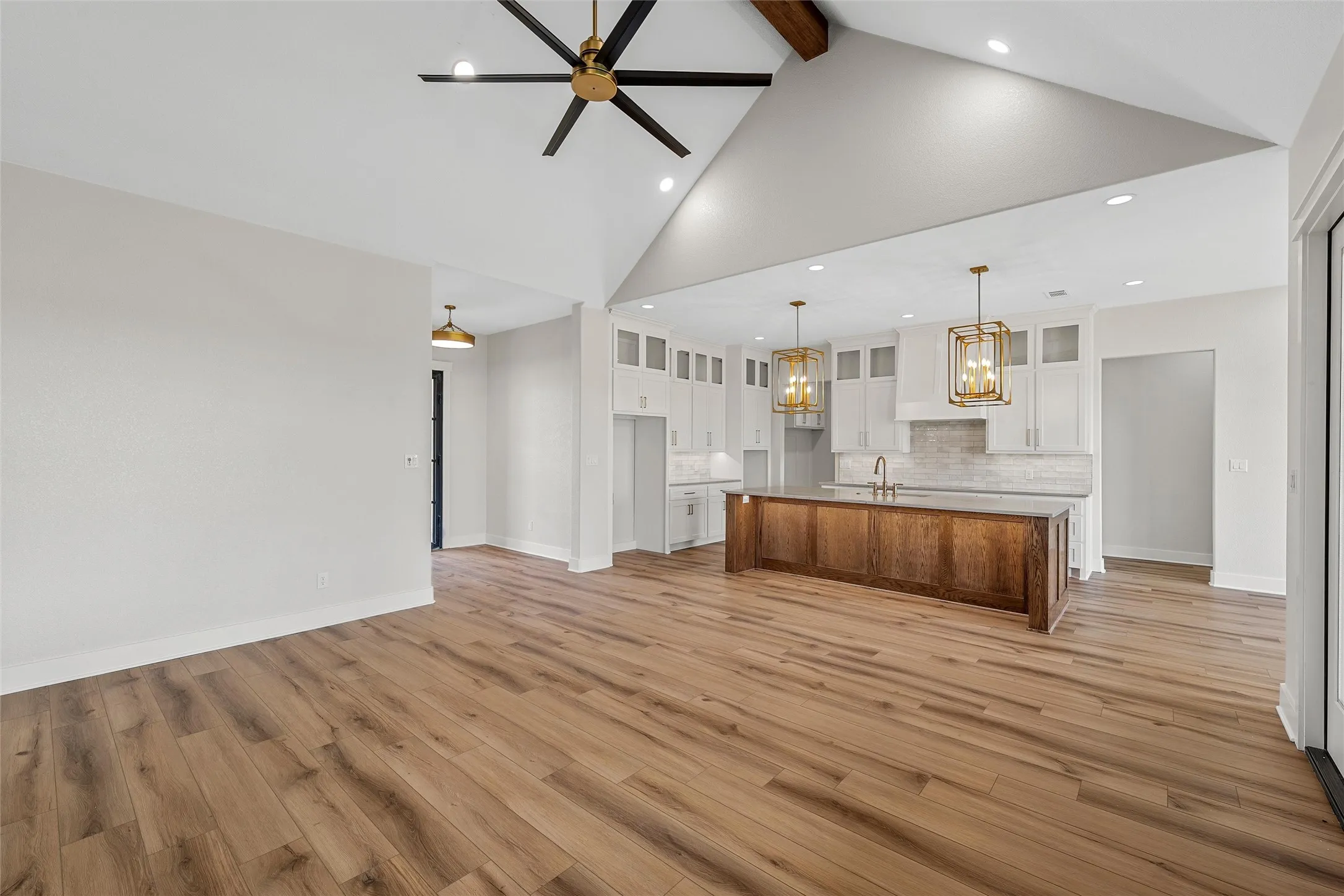 Single Family Residence For Sale in Mc Lennan County , 407 Lacek Mill Road, China Spring, Texas 76633, 4 Bedroom, 3 Bathroom, 2 Garage spaces, 2,354 Sqft, built in 2026, New Construction - Complete, mls#21242505, Real Estate Agent in China Spring, Homes For Sale in Mc Lennan county, Homes For Sale in China Spring, Realtor in China Spring Texas, Real Estate Brokerage Independent Realty Texas, Luminita Cordes Realtor