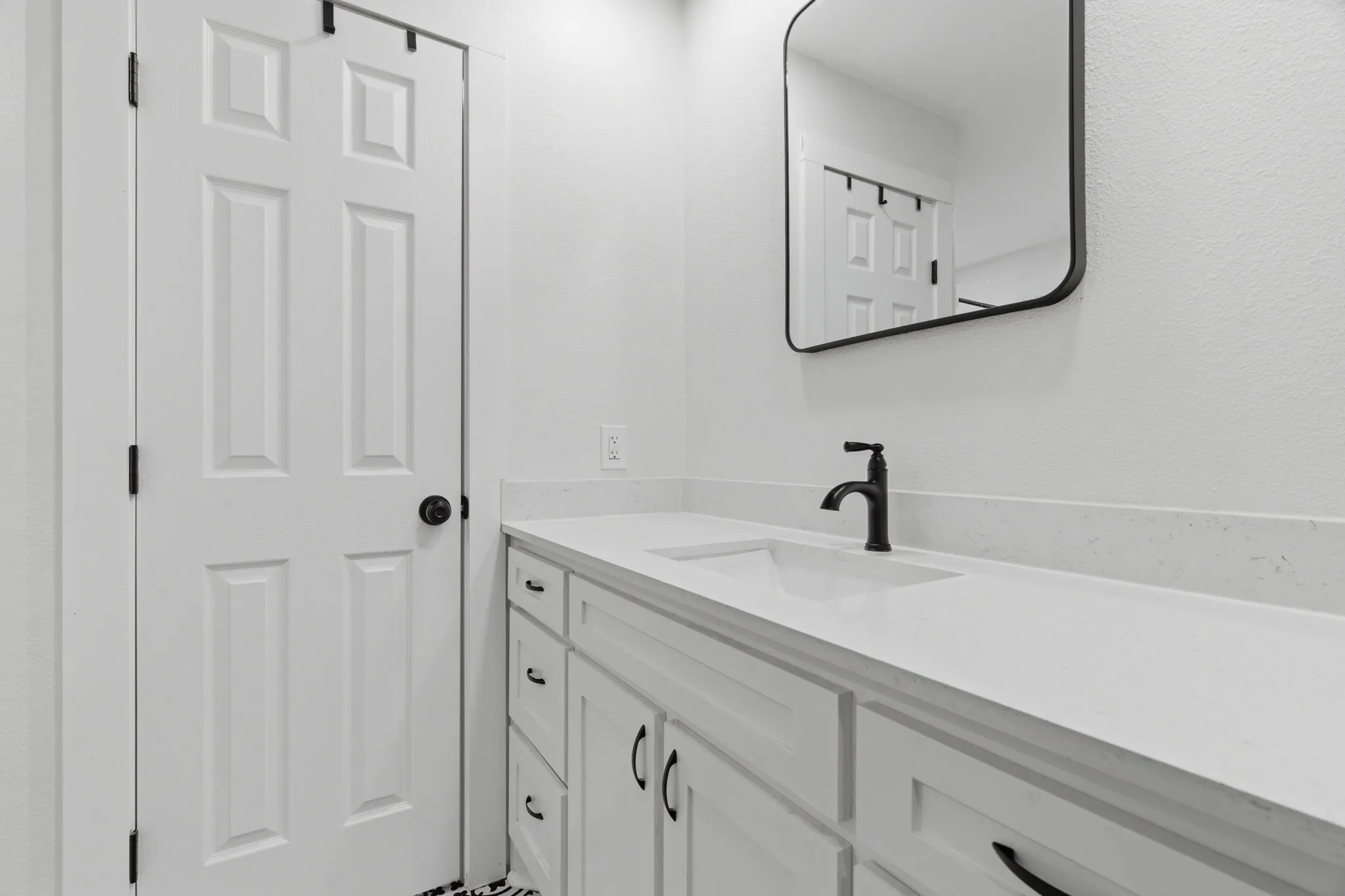 Single Family Residence For Sale in Tarrant County , 5718 Overridge Drive, Arlington, Texas 76017, 3 Bedroom, 2 Bathroom, 2 Garage spaces, 1,796 Sqft, built in 1977, Preowned, Price $374,900, mls#21237766, Real Estate Agent in Arlington, Homes For Sale in Tarrant county, Homes For Sale in Arlington, Realtor in Arlington Texas, Real Estate Brokerage Independent Realty Texas, Luminita Cordes Realtor