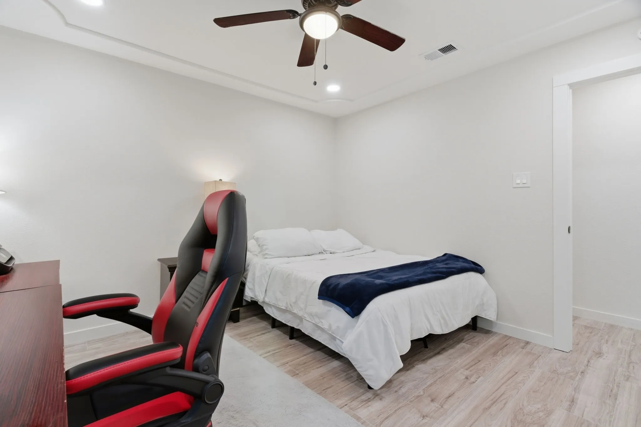 Single Family Residence For Sale in Tarrant County , 5718 Overridge Drive, Arlington, Texas 76017, 3 Bedroom, 2 Bathroom, 2 Garage spaces, 1,796 Sqft, built in 1977, Preowned, Price $374,900, mls#21237766, Real Estate Agent in Arlington, Homes For Sale in Tarrant county, Homes For Sale in Arlington, Realtor in Arlington Texas, Real Estate Brokerage Independent Realty Texas, Luminita Cordes Realtor