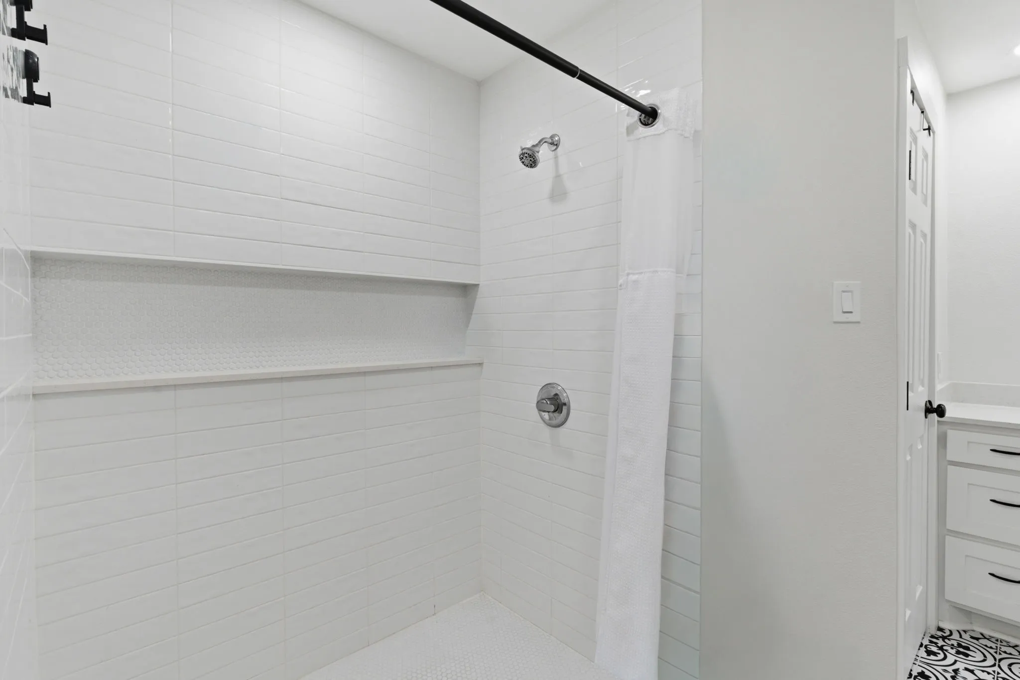 Single Family Residence For Sale in Tarrant County , 5718 Overridge Drive, Arlington, Texas 76017, 3 Bedroom, 2 Bathroom, 2 Garage spaces, 1,796 Sqft, built in 1977, Preowned, Price $374,900, mls#21237766, Real Estate Agent in Arlington, Homes For Sale in Tarrant county, Homes For Sale in Arlington, Realtor in Arlington Texas, Real Estate Brokerage Independent Realty Texas, Luminita Cordes Realtor