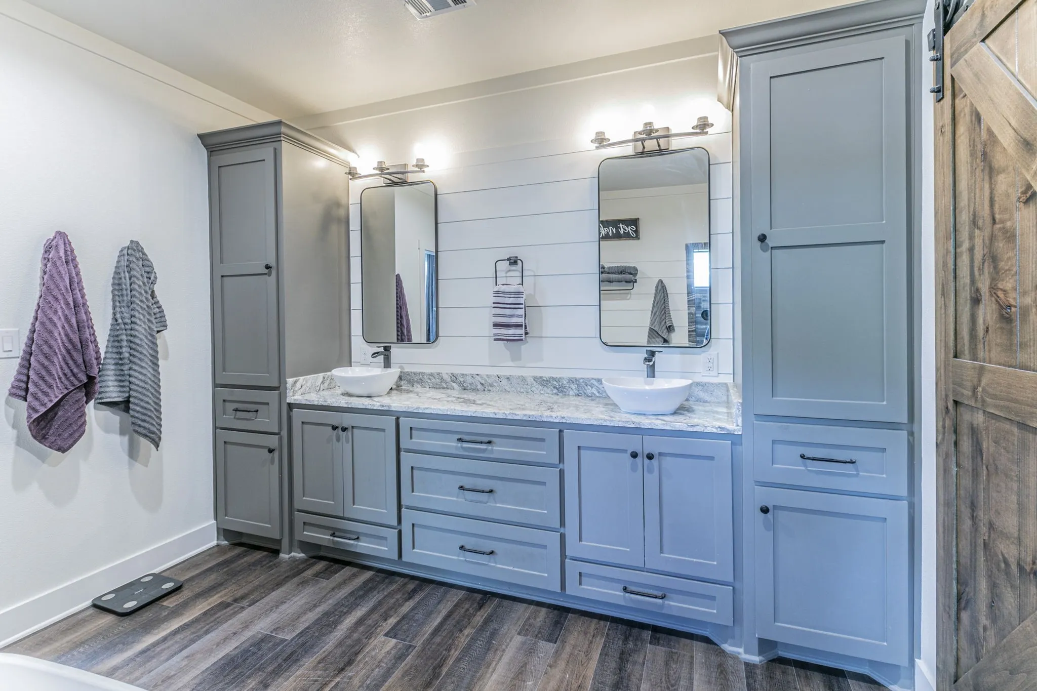 Single Family Residence For Sale in Mc Lennan County , 289 E Bell Road, Waco, Texas 76705, 4 Bedroom, 3 Bathroom, 2 Garage spaces, 2,928 Sqft, built in 2021, mls#21241825, Real Estate Agent in Waco, Homes For Sale in Mc Lennan county, Homes For Sale in Waco, Realtor in Waco Texas, Real Estate Brokerage Independent Realty Texas, Luminita Cordes Realtor