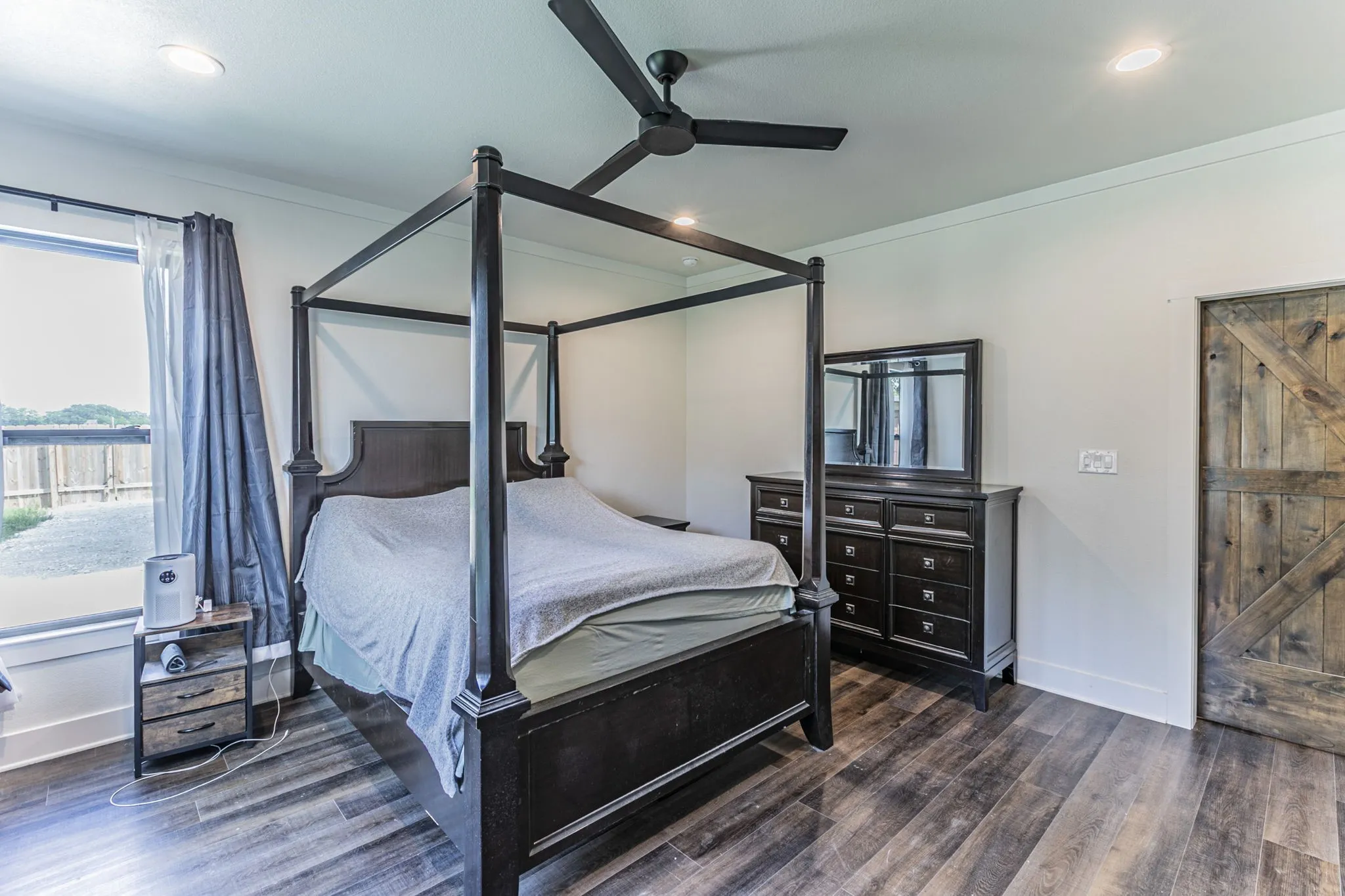 Single Family Residence For Sale in Mc Lennan County , 289 E Bell Road, Waco, Texas 76705, 4 Bedroom, 3 Bathroom, 2 Garage spaces, 2,928 Sqft, built in 2021, mls#21241825, Real Estate Agent in Waco, Homes For Sale in Mc Lennan county, Homes For Sale in Waco, Realtor in Waco Texas, Real Estate Brokerage Independent Realty Texas, Luminita Cordes Realtor
