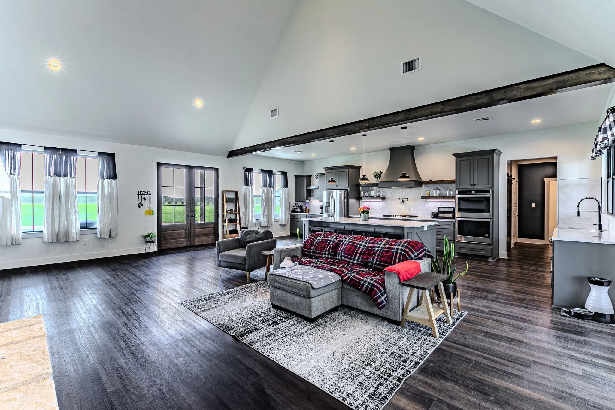 Single Family Residence For Sale in Mc Lennan County , 289 E Bell Road, Waco, Texas 76705, 4 Bedroom, 3 Bathroom, 2 Garage spaces, 2,928 Sqft, built in 2021, mls#21241825, Real Estate Agent in Waco, Homes For Sale in Mc Lennan county, Homes For Sale in Waco, Realtor in Waco Texas, Real Estate Brokerage Independent Realty Texas, Luminita Cordes Realtor