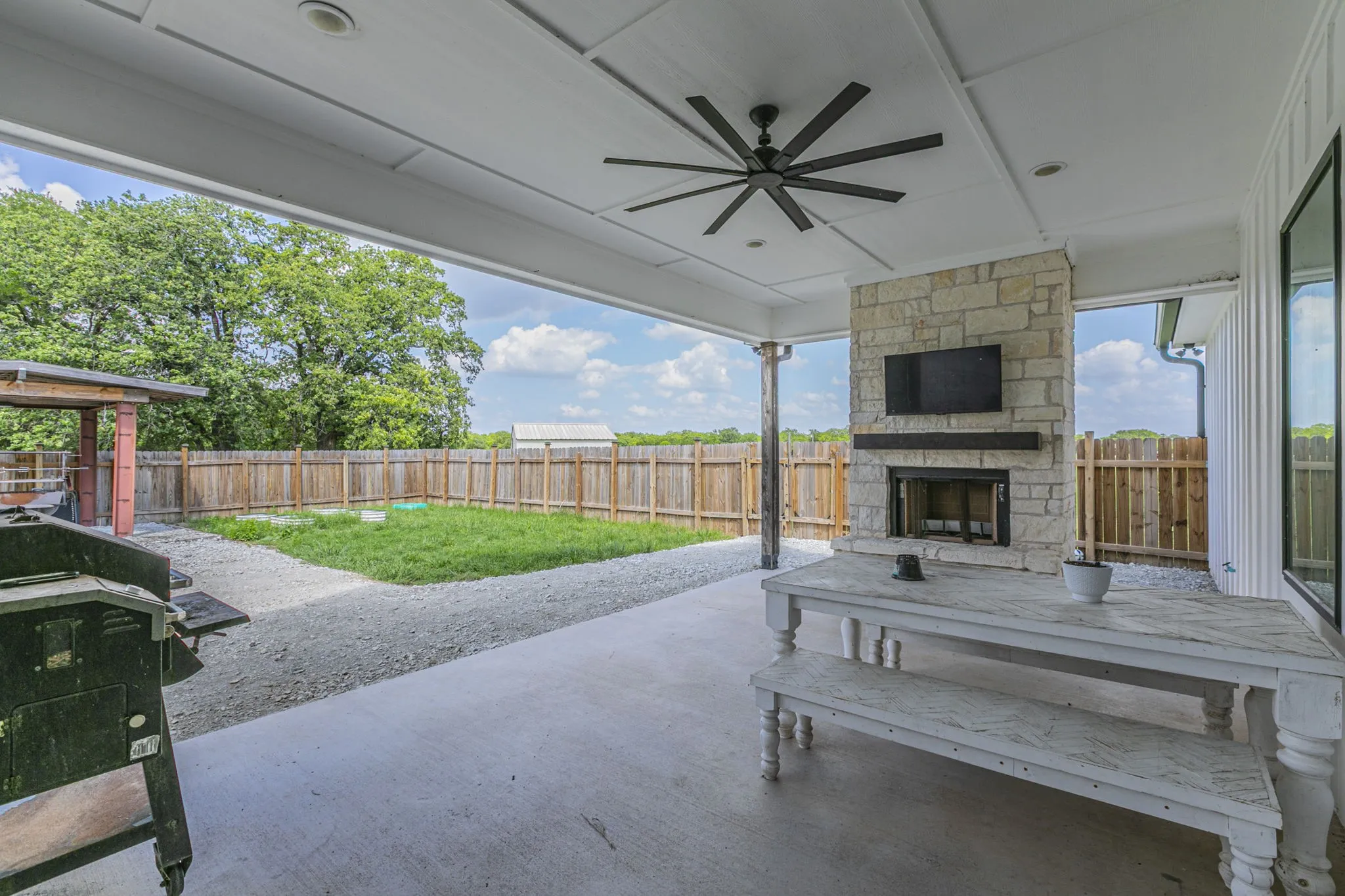 Single Family Residence For Sale in Mc Lennan County , 289 E Bell Road, Waco, Texas 76705, 4 Bedroom, 3 Bathroom, 2 Garage spaces, 2,928 Sqft, built in 2021, mls#21241825, Real Estate Agent in Waco, Homes For Sale in Mc Lennan county, Homes For Sale in Waco, Realtor in Waco Texas, Real Estate Brokerage Independent Realty Texas, Luminita Cordes Realtor