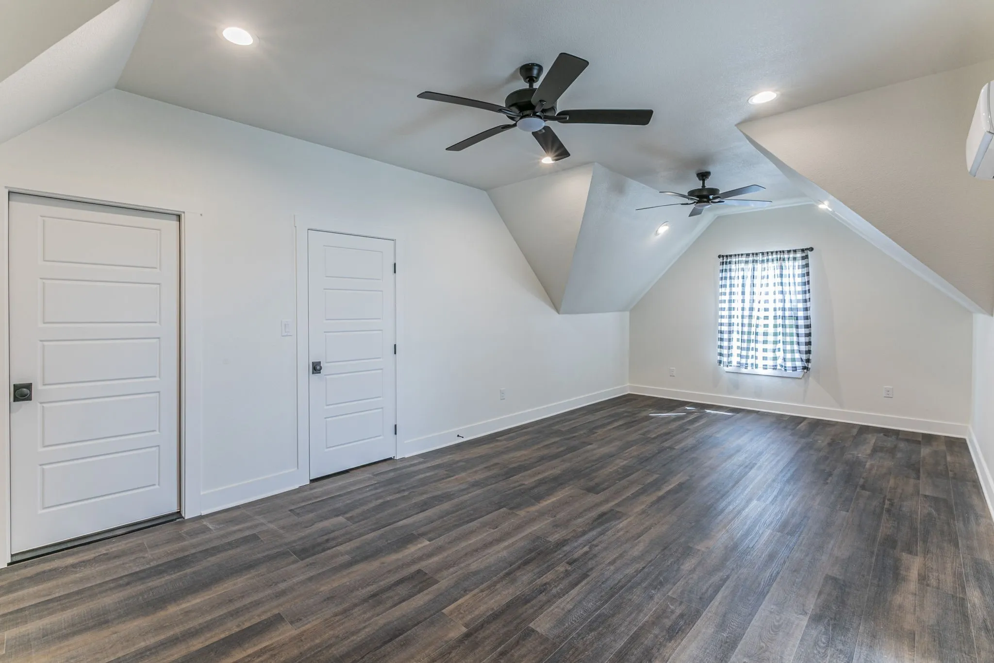 Upstairs 4th Bedroom & Bonus room