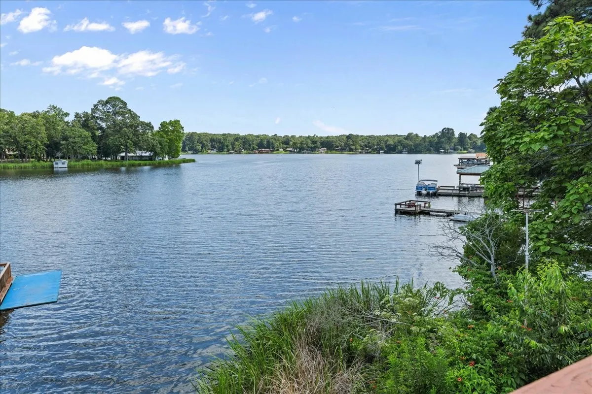 Single Family Residence For Sale in Wood County , 1027 County Road 3230, Quitman, Texas 75783, 3 Bedroom, 2 Bathroom, Garage spaces, 2,455 Sqft, built in 1947, mls#21238495, Real Estate Agent in Quitman, Homes For Sale in Wood county, Homes For Sale in Quitman, Realtor in Quitman Texas, Real Estate Brokerage Independent Realty Texas, Luminita Cordes Realtor