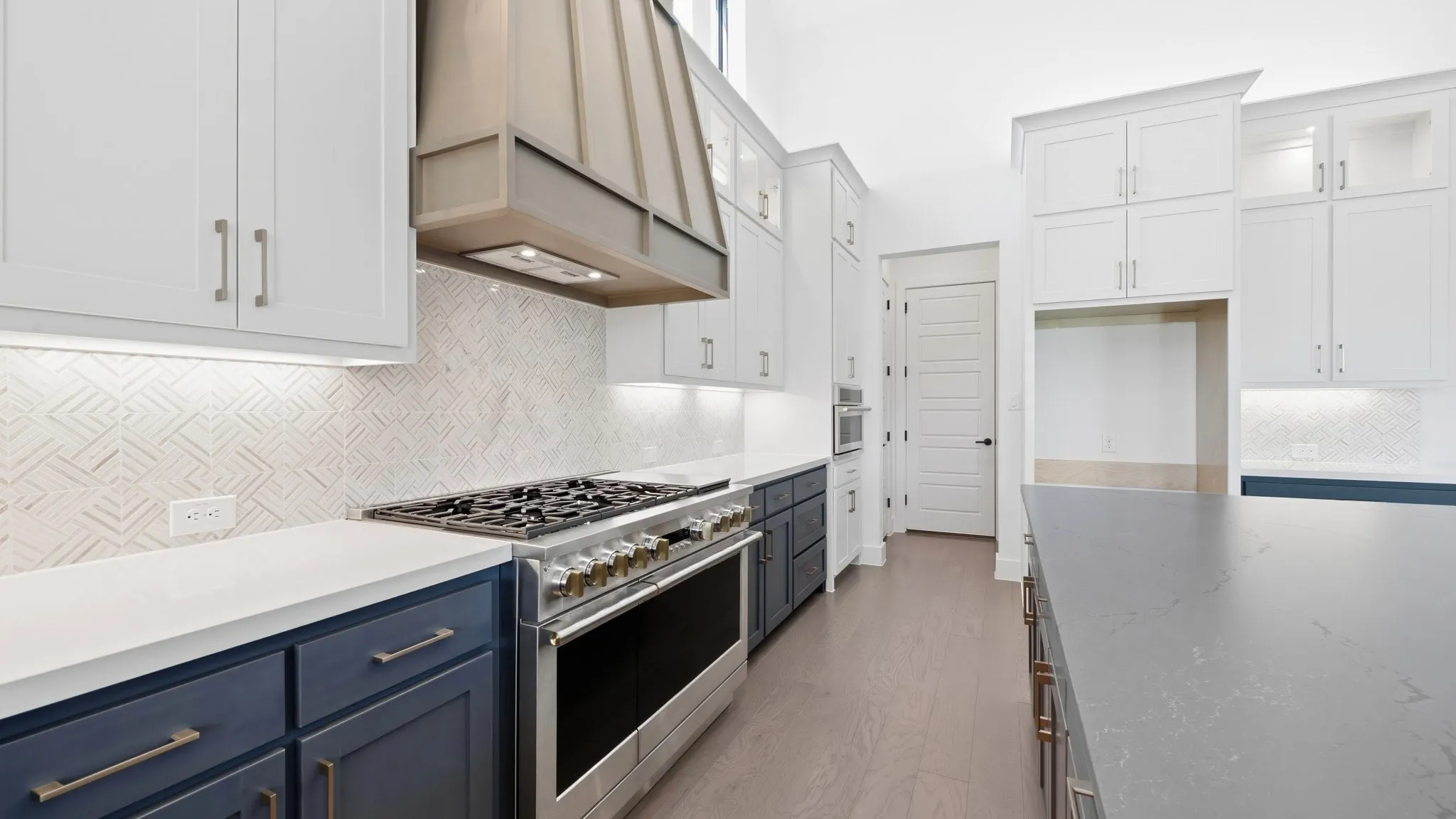 Single Family Residence For Sale in Rockwall County , 239 Chesterfield Lane, Heath, Texas 75032, 4 Bedroom, 5 Bathroom, 3 Garage spaces, 4,336 Sqft, built in 2026, New Construction - Incomplete, mls#21243542, Real Estate Agent in Heath, Homes For Sale in Rockwall county, Homes For Sale in Heath, Realtor in Heath Texas, Real Estate Brokerage Independent Realty Texas, Luminita Cordes Realtor