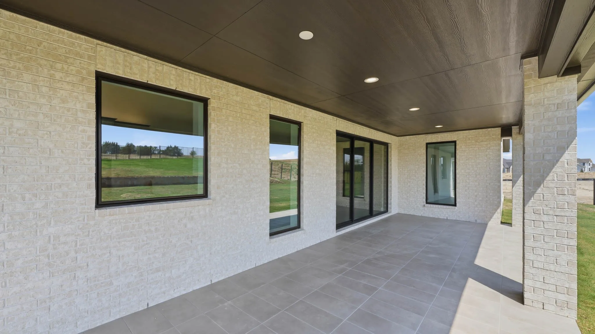 Single Family Residence For Sale in Rockwall County , 239 Chesterfield Lane, Heath, Texas 75032, 4 Bedroom, 5 Bathroom, 3 Garage spaces, 4,336 Sqft, built in 2026, New Construction - Incomplete, mls#21243542, Real Estate Agent in Heath, Homes For Sale in Rockwall county, Homes For Sale in Heath, Realtor in Heath Texas, Real Estate Brokerage Independent Realty Texas, Luminita Cordes Realtor