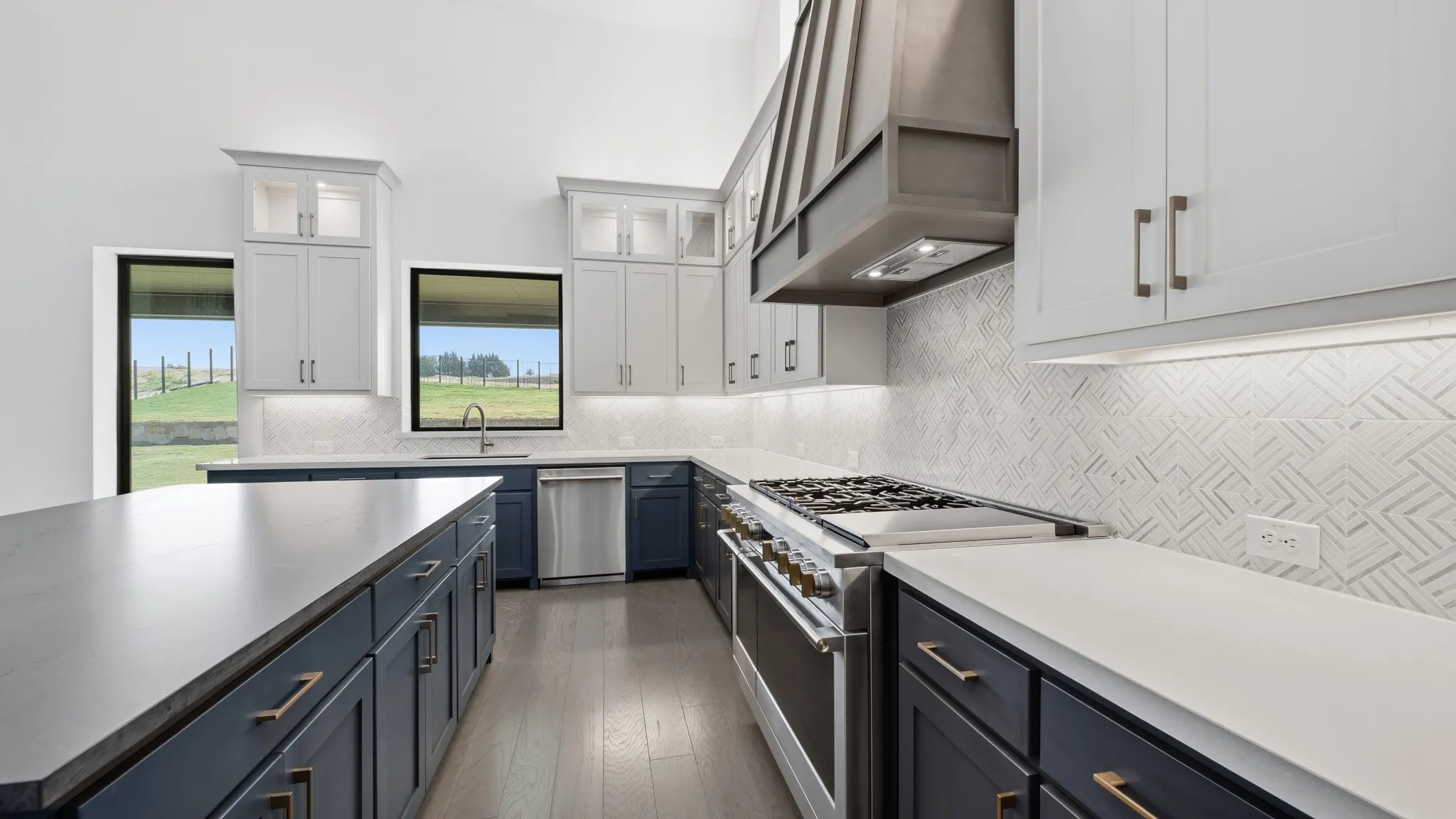 Single Family Residence For Sale in Rockwall County , 239 Chesterfield Lane, Heath, Texas 75032, 4 Bedroom, 5 Bathroom, 3 Garage spaces, 4,336 Sqft, built in 2026, New Construction - Incomplete, mls#21243542, Real Estate Agent in Heath, Homes For Sale in Rockwall county, Homes For Sale in Heath, Realtor in Heath Texas, Real Estate Brokerage Independent Realty Texas, Luminita Cordes Realtor