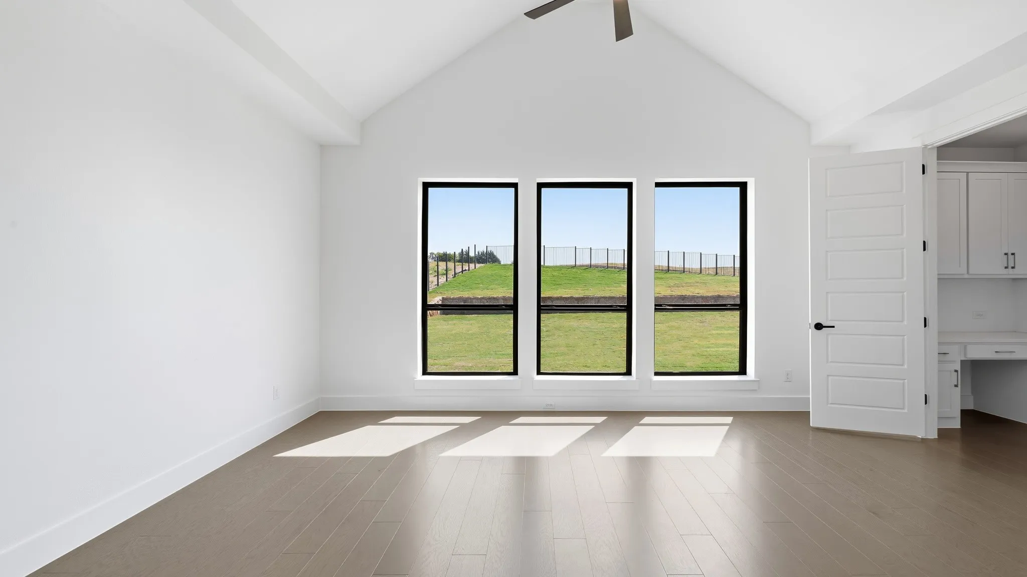 Single Family Residence For Sale in Rockwall County , 239 Chesterfield Lane, Heath, Texas 75032, 4 Bedroom, 5 Bathroom, 3 Garage spaces, 4,336 Sqft, built in 2026, New Construction - Incomplete, mls#21243542, Real Estate Agent in Heath, Homes For Sale in Rockwall county, Homes For Sale in Heath, Realtor in Heath Texas, Real Estate Brokerage Independent Realty Texas, Luminita Cordes Realtor