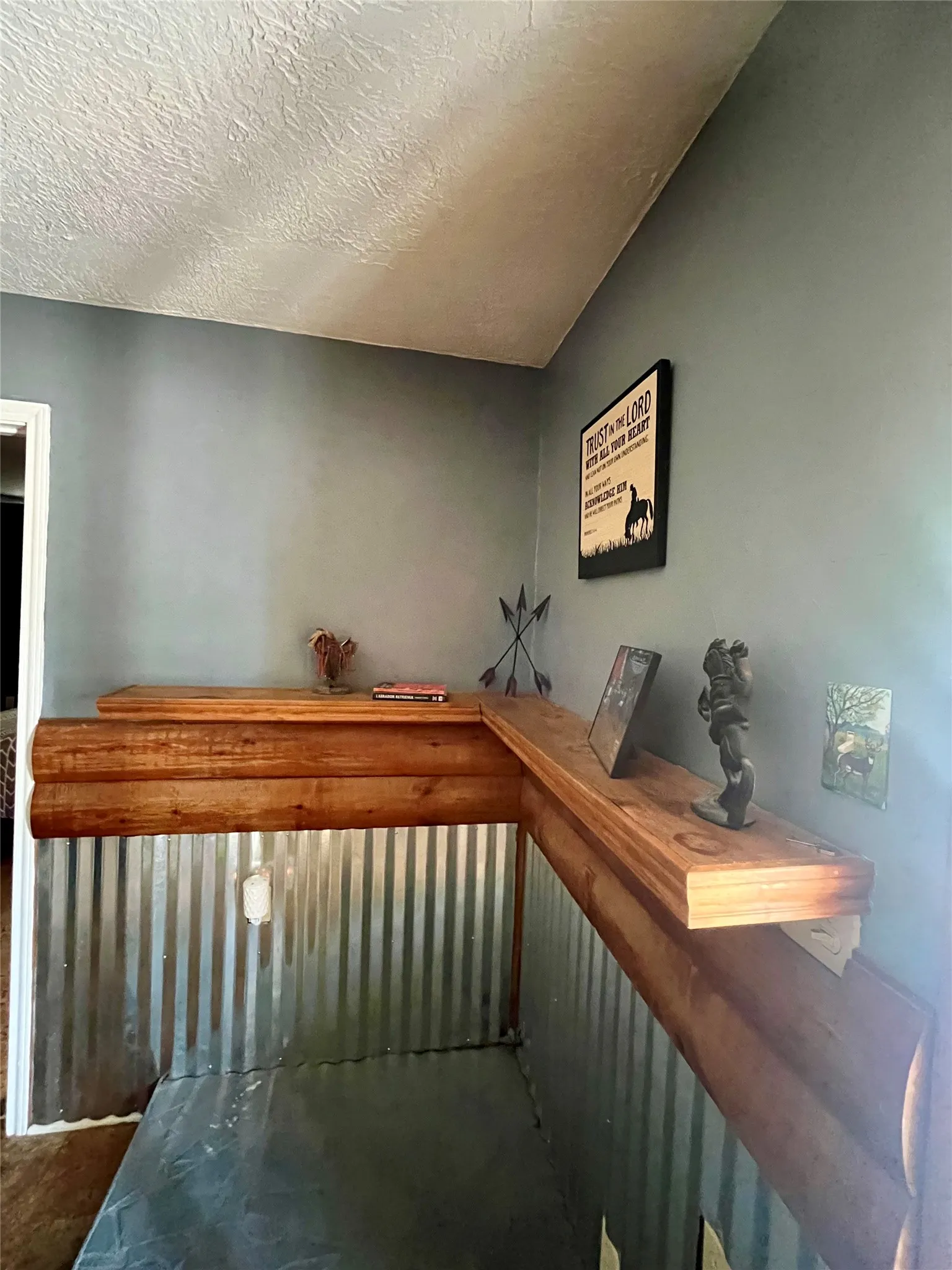 Single Family Residence For Sale in Wood County , 111 Private Road 6980, Alba, Texas 75410, 2 Bedrooms, 2 Bathrooms, 1 Garage spaces, 1,392 Sqft, built in 2005, Preowned, Price $230,000, mls#21243548, Real Estate Agent in Alba, Homes For Sale in Wood county, Homes For Sale in Alba, Realtor in Alba Texas, Real Estate Brokerage Independent Realty Texas, Luminita Cordes Realtor