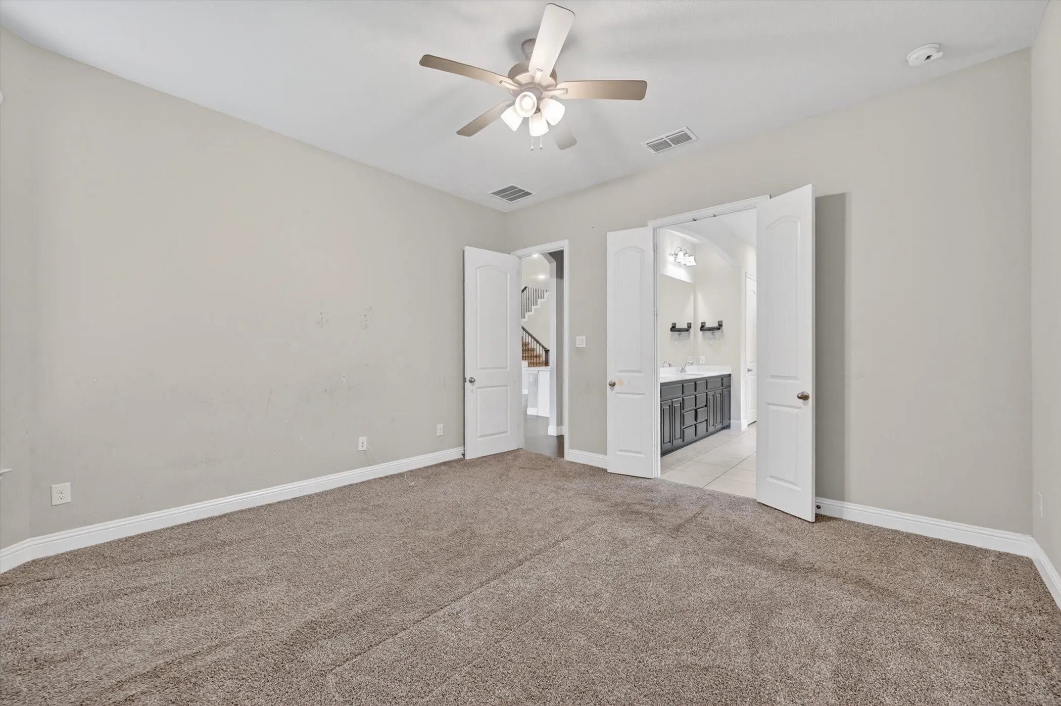 Single Family Residence For Sale in Ellis County , 1906 Gristmill Drive, Mansfield, Texas 76063, 4 Bedroom, 4 Bathroom, 3 Garage spaces, 3,147 Sqft, built in 2021, Preowned, mls#21243447, Real Estate Agent in Mansfield, Homes For Sale in Ellis county, Homes For Sale in Mansfield, Realtor in Mansfield Texas, Real Estate Brokerage Independent Realty Texas, Luminita Cordes Realtor