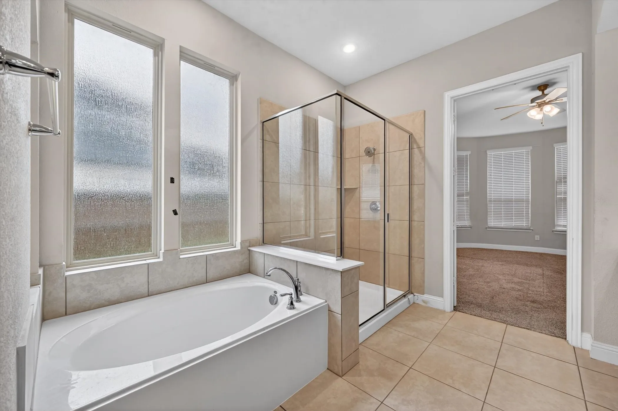Single Family Residence For Sale in Ellis County , 1906 Gristmill Drive, Mansfield, Texas 76063, 4 Bedroom, 4 Bathroom, 3 Garage spaces, 3,147 Sqft, built in 2021, Preowned, mls#21243447, Real Estate Agent in Mansfield, Homes For Sale in Ellis county, Homes For Sale in Mansfield, Realtor in Mansfield Texas, Real Estate Brokerage Independent Realty Texas, Luminita Cordes Realtor