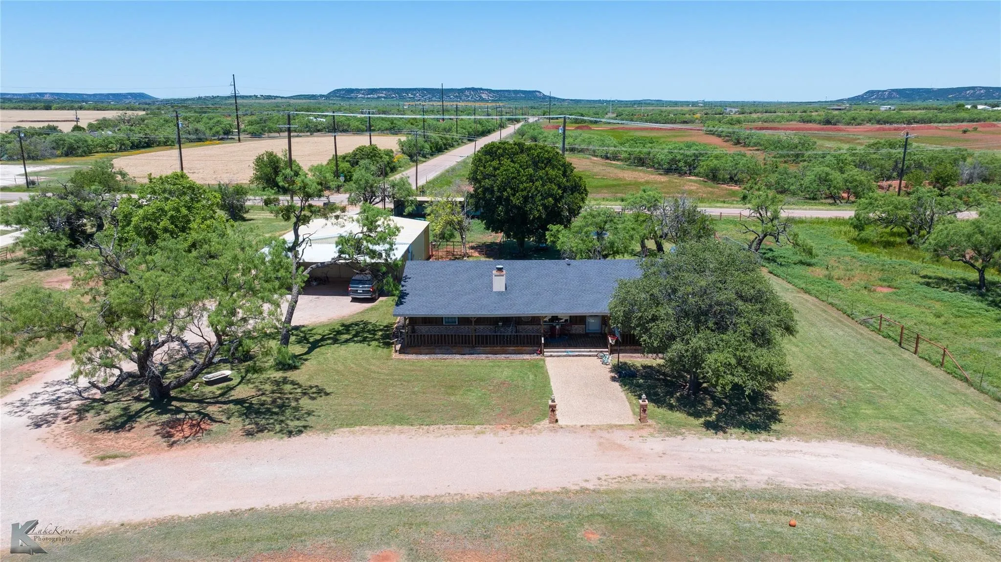 Single Family Residence For Sale in Taylor County , 4142 Hwy 83, Tuscola, Texas 79562, 3 Bedrooms, 2 Bathrooms, 2 Garage spaces, 1,904 Sqft, built in 1982, Price $699,000, mls#21243590, Real Estate Agent in Tuscola, Homes For Sale in Taylor county, Homes For Sale in Tuscola, Realtor in Tuscola Texas, Real Estate Brokerage Independent Realty Texas, Luminita Cordes Realtor